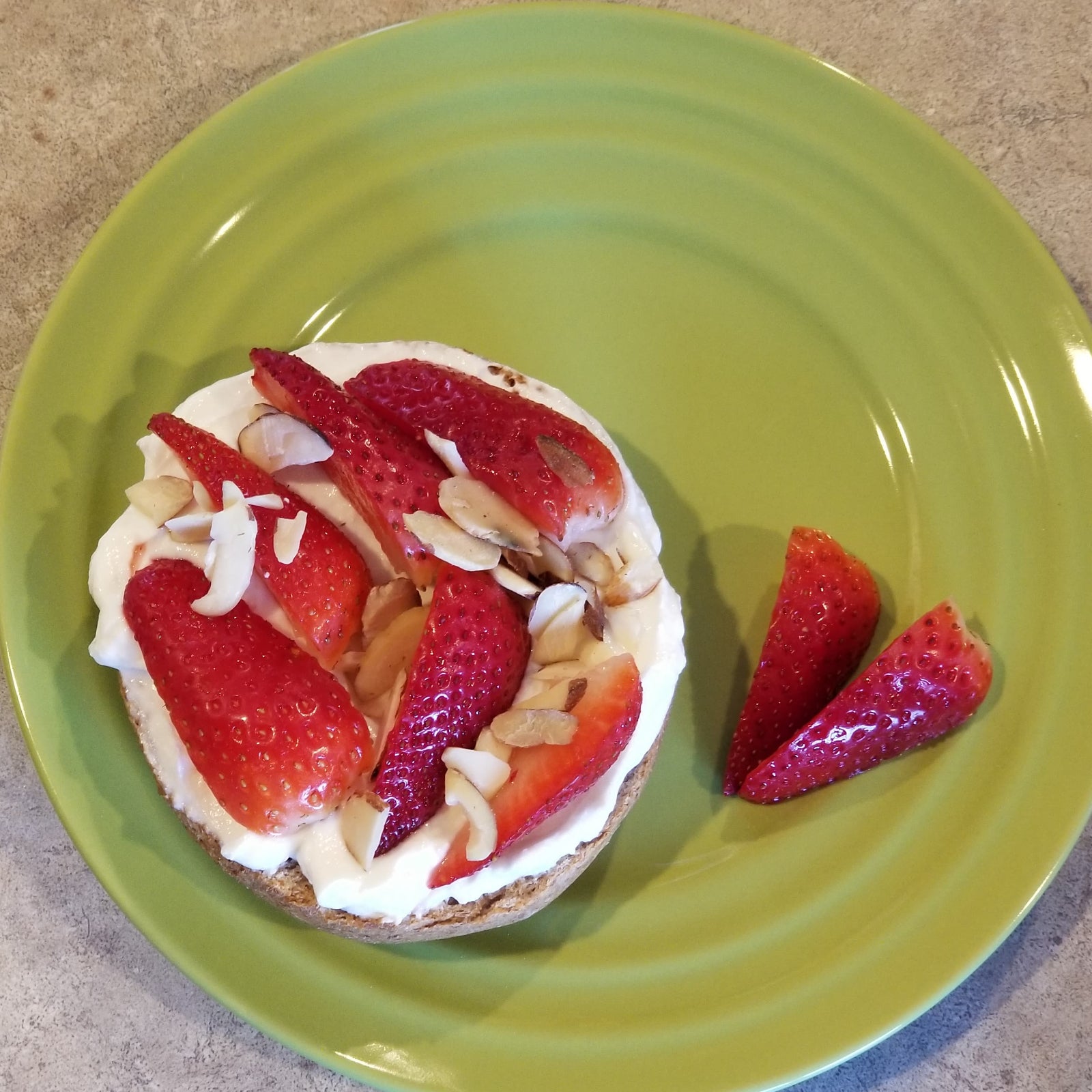 Make #9 – BBB (Berry Breakfast Bagel)