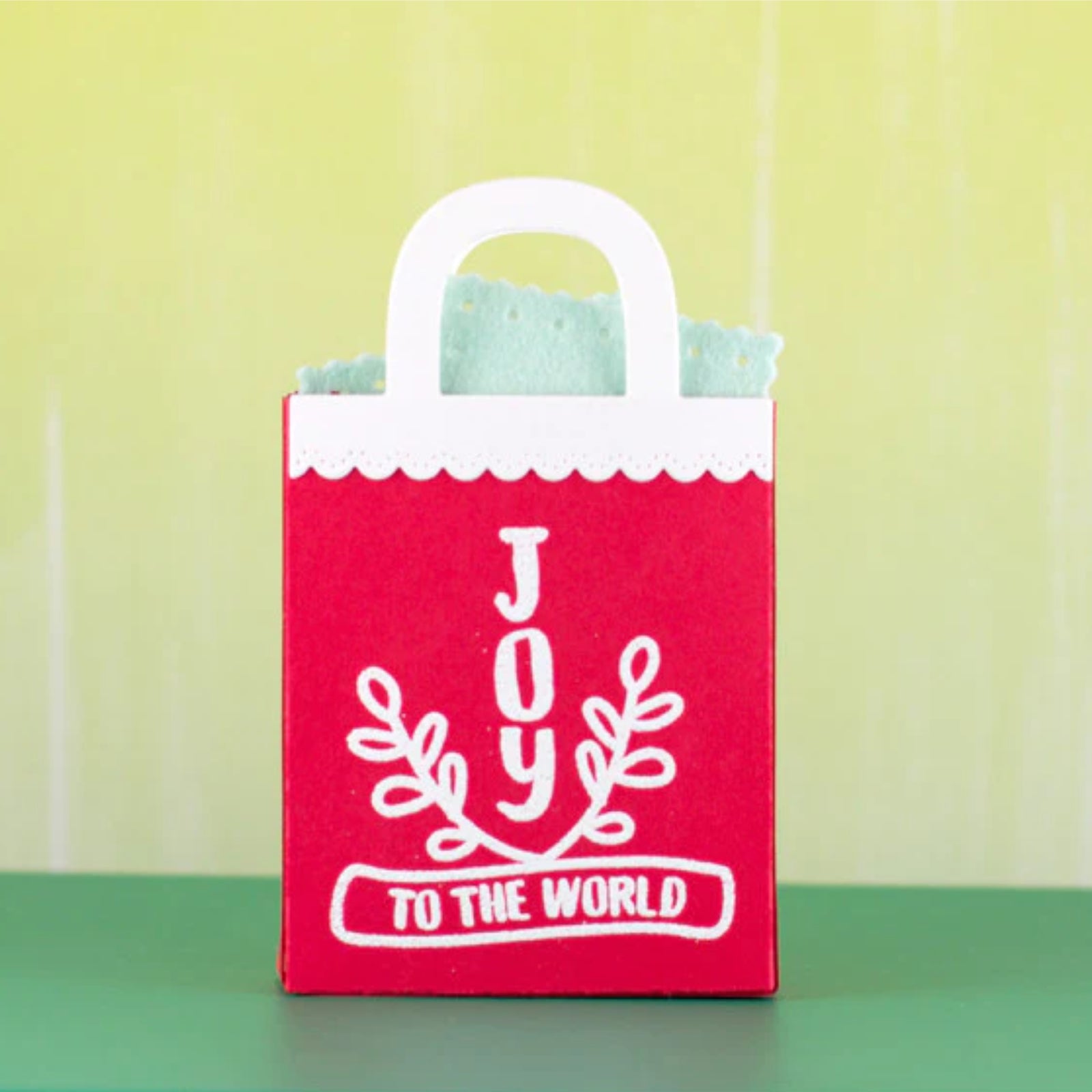 Gift Bag Pocket w Flowers & Handles Cutting Dies