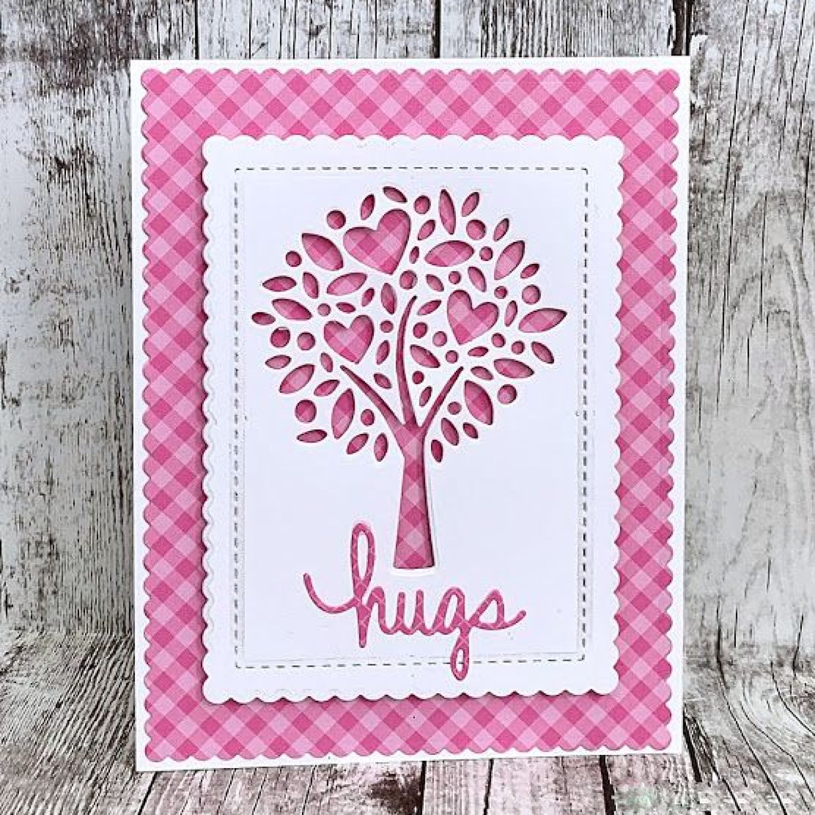 Cutout Tree w Three Hearts Cutting Die