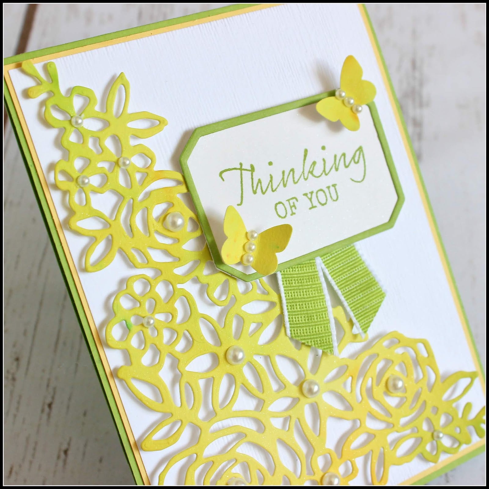 Flowers & Leaves Corner w Butterfly Cutting Dies