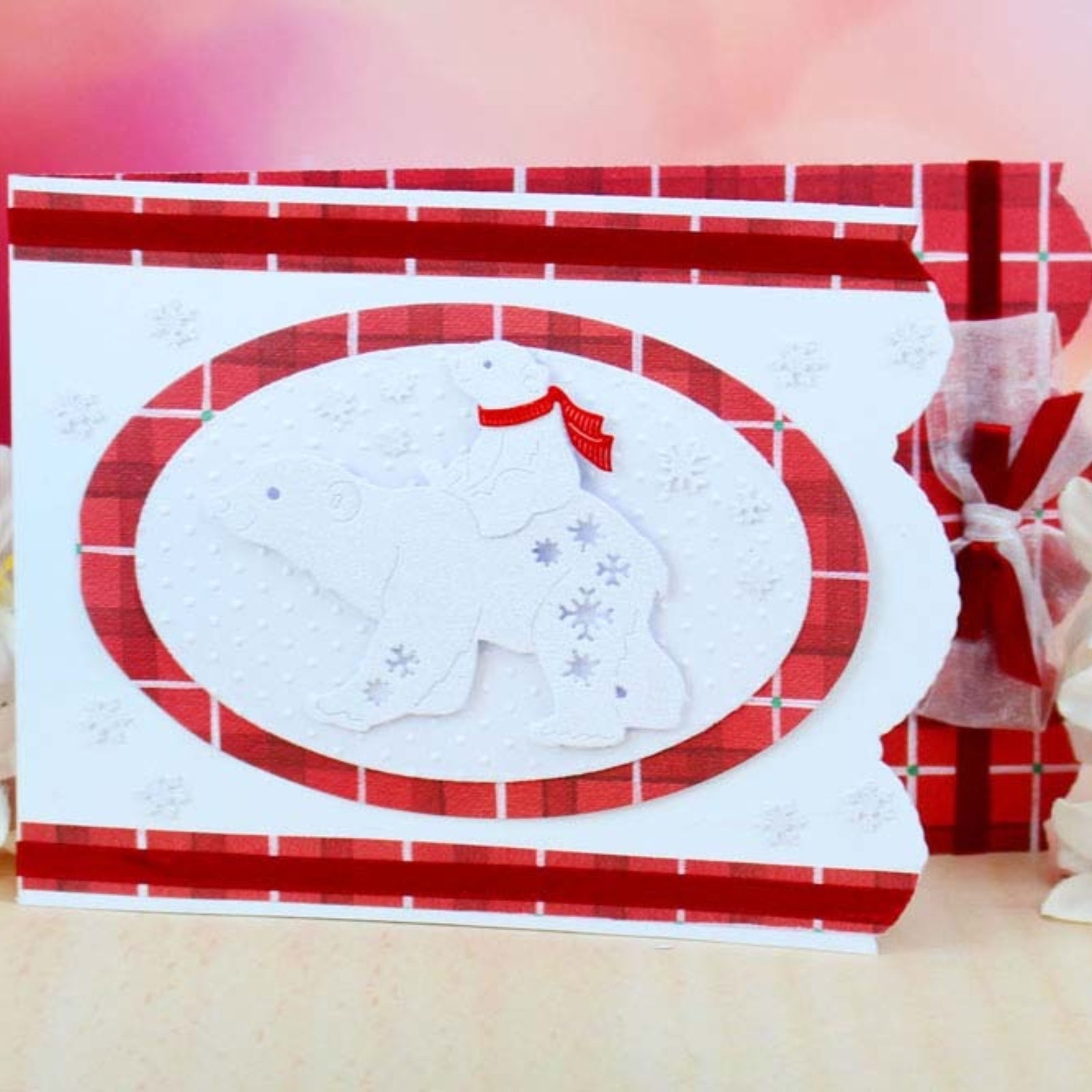 Large Polar Bear and Cub w Winter Snowflakes Cutting Dies