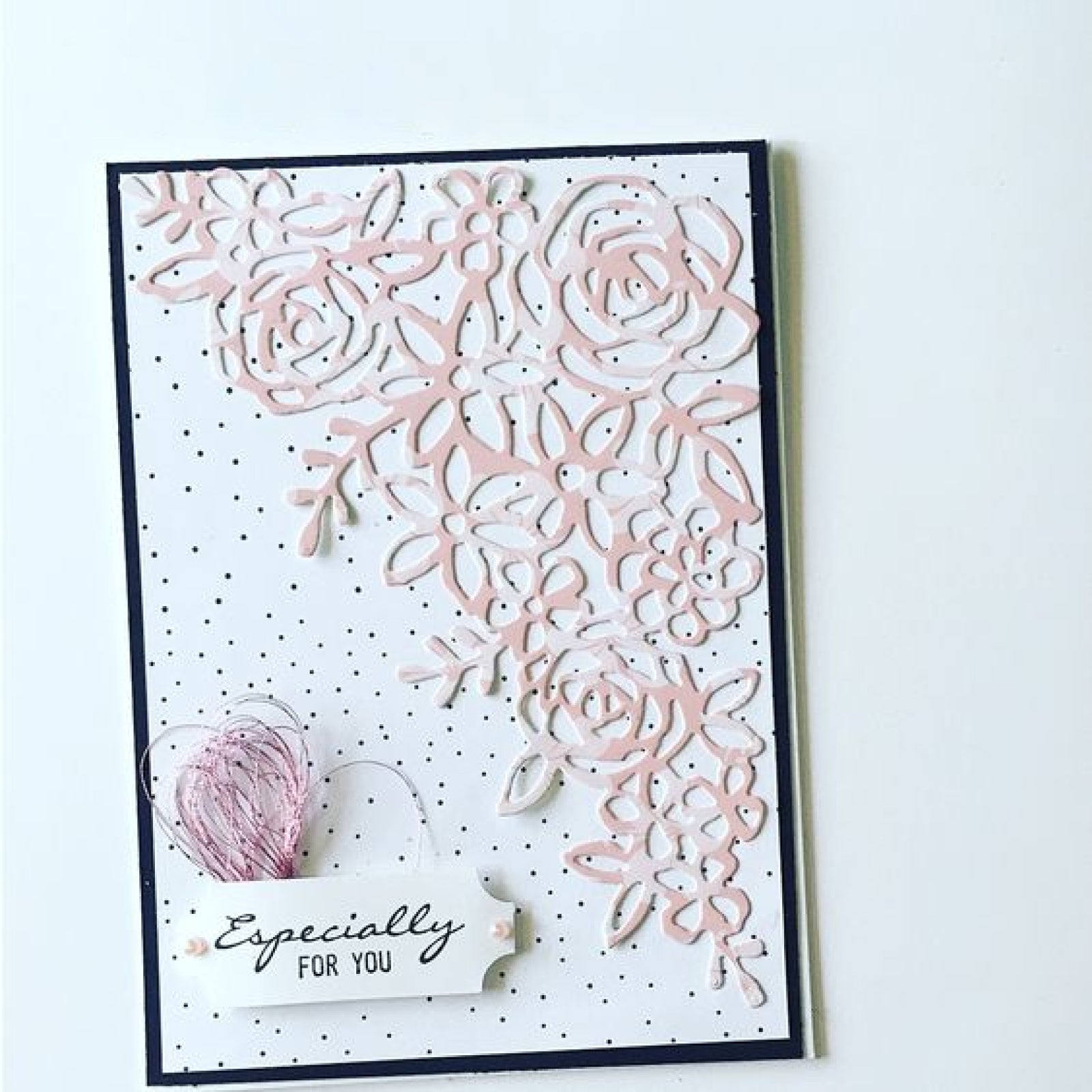 Flowers & Leaves Corner w Butterfly Cutting Dies