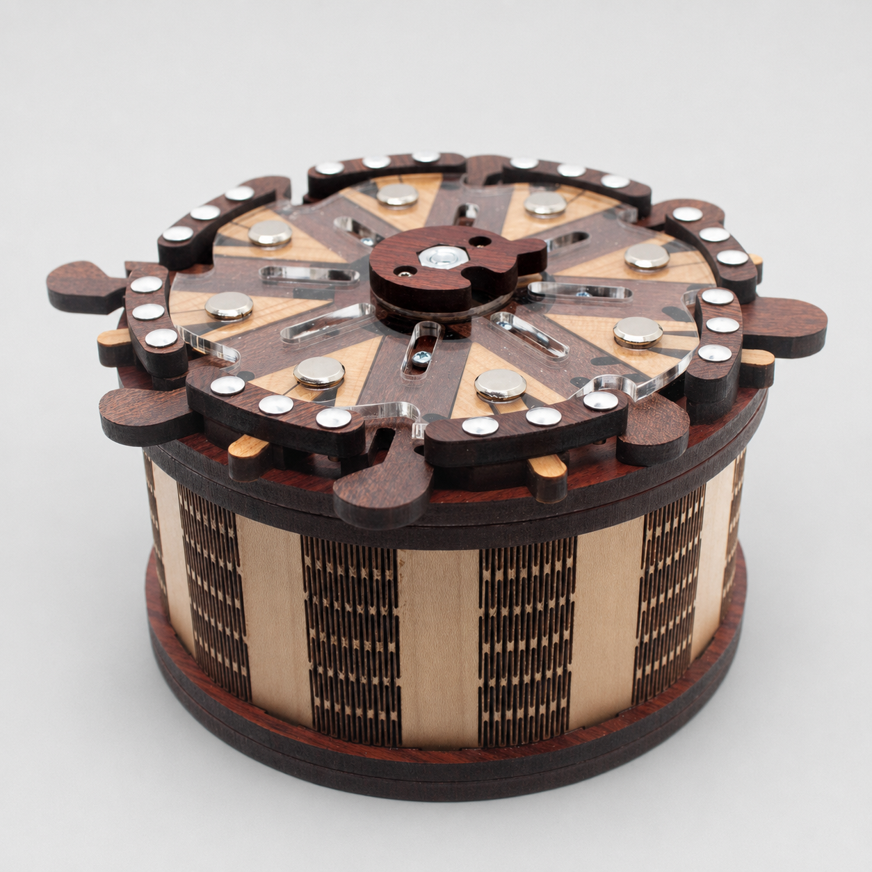 Steuerrad Box (Steering Wheel Box) – Expert Puzzle Box by Jean Claude Constantin