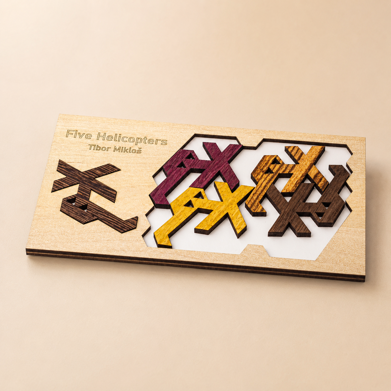 Five Helicopters – Intermediate Packing Puzzle by Pelikan Puzzles