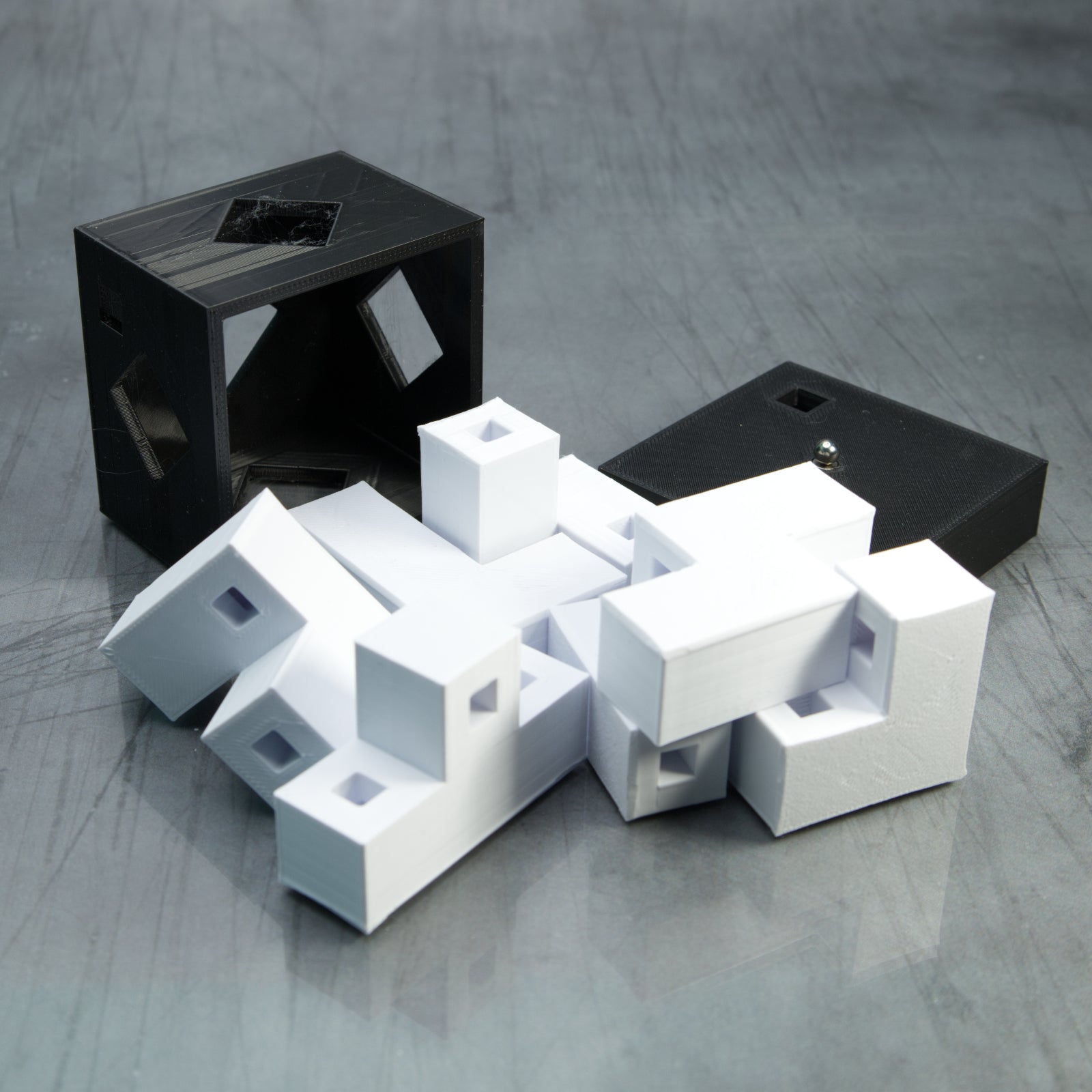 Labyrinth Cube - Soma - Level 10 - PuzzledByPiker