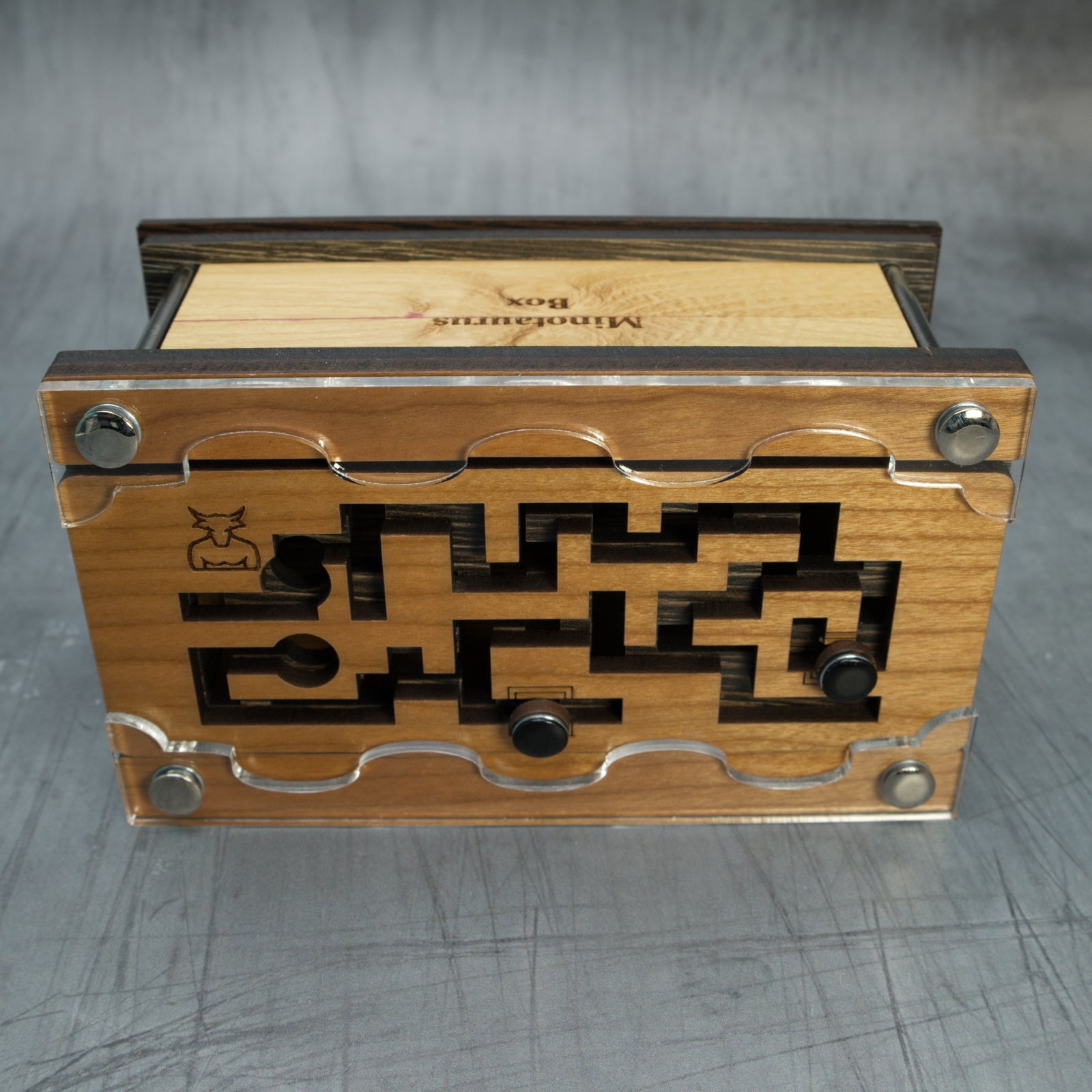 Minotaurus Box – Sliding Maze Puzzle Box by Siebenstein-Spiele