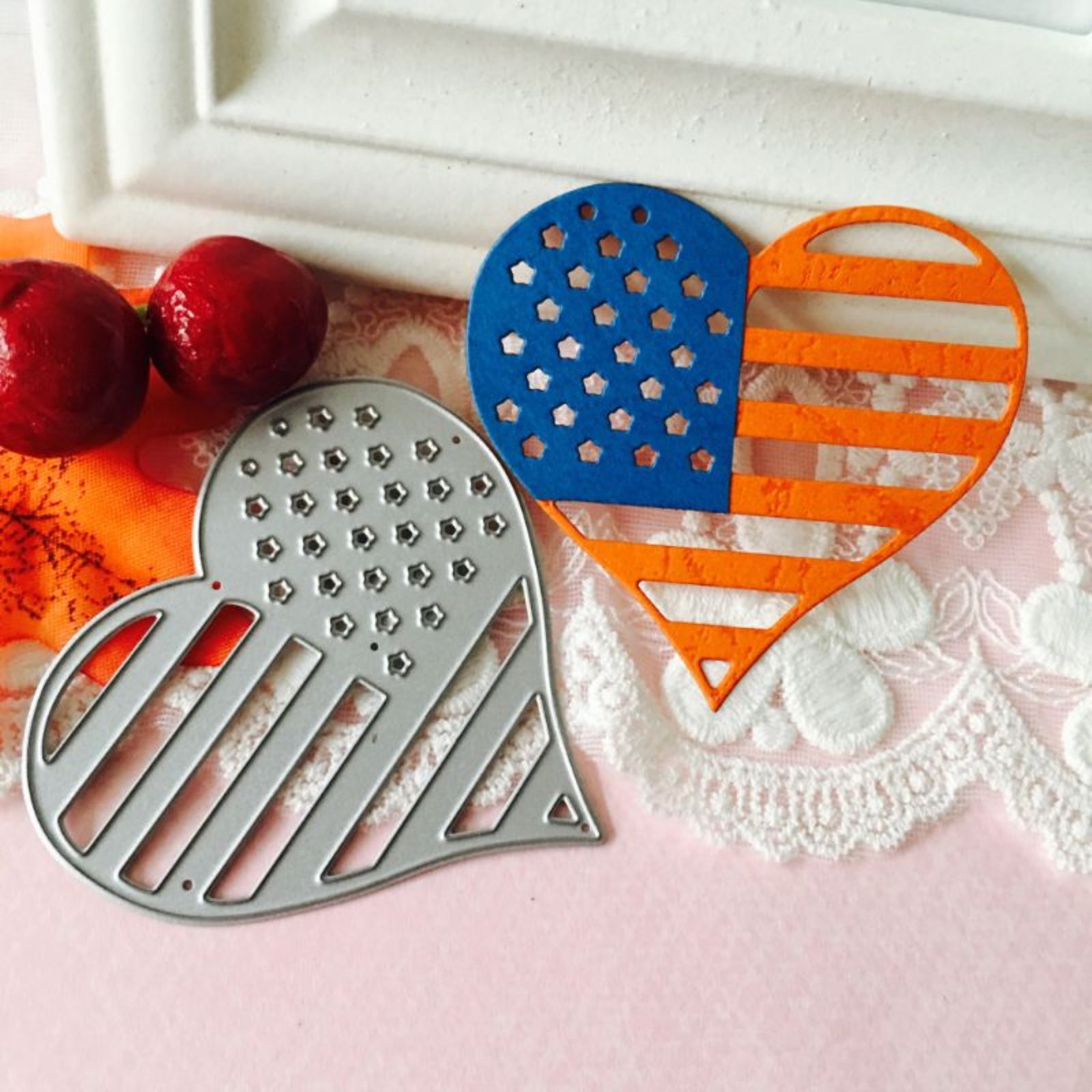 Heart-Shaped American Flag Cutting Die