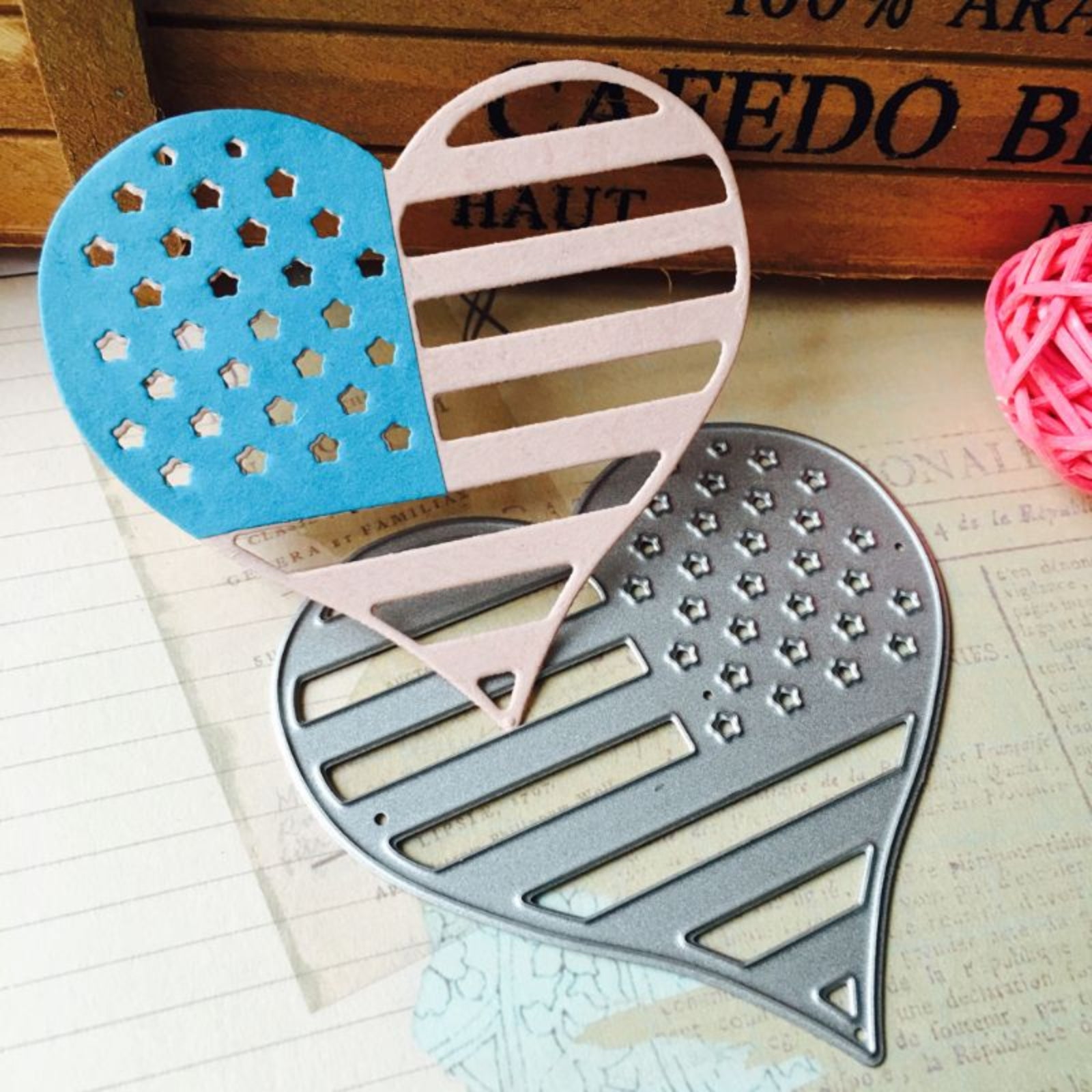Heart-Shaped American Flag Cutting Die