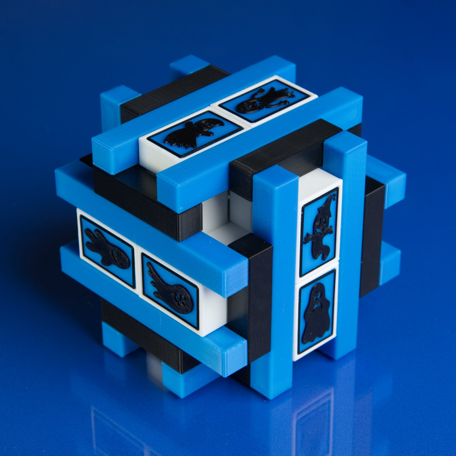 Peek-A-Boo (Blue) - Level 31 - Dan Fast - Puzzle Playground
