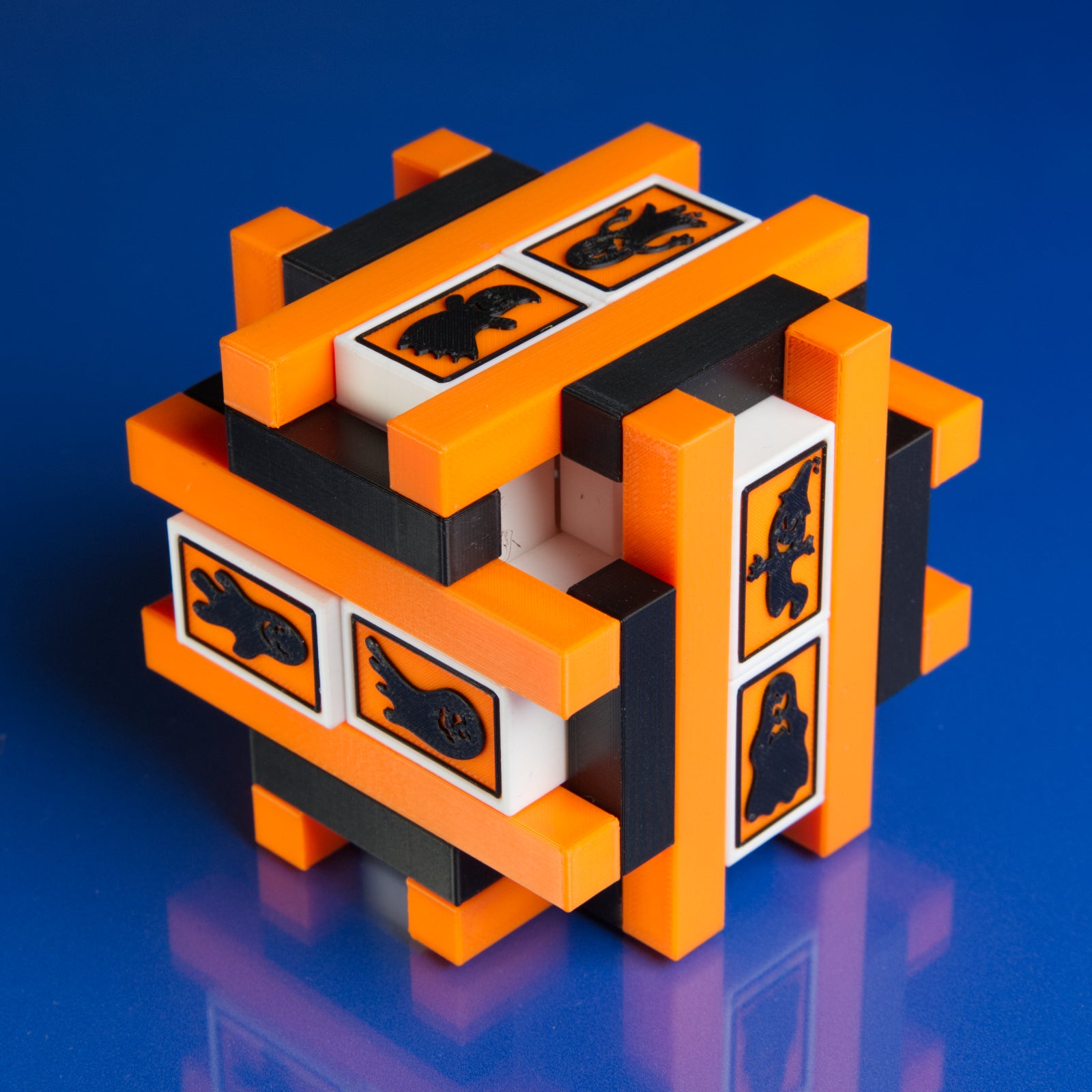 Peek-A-Boo (Orange) - Level 31 - Dan Fast - Puzzle Playground