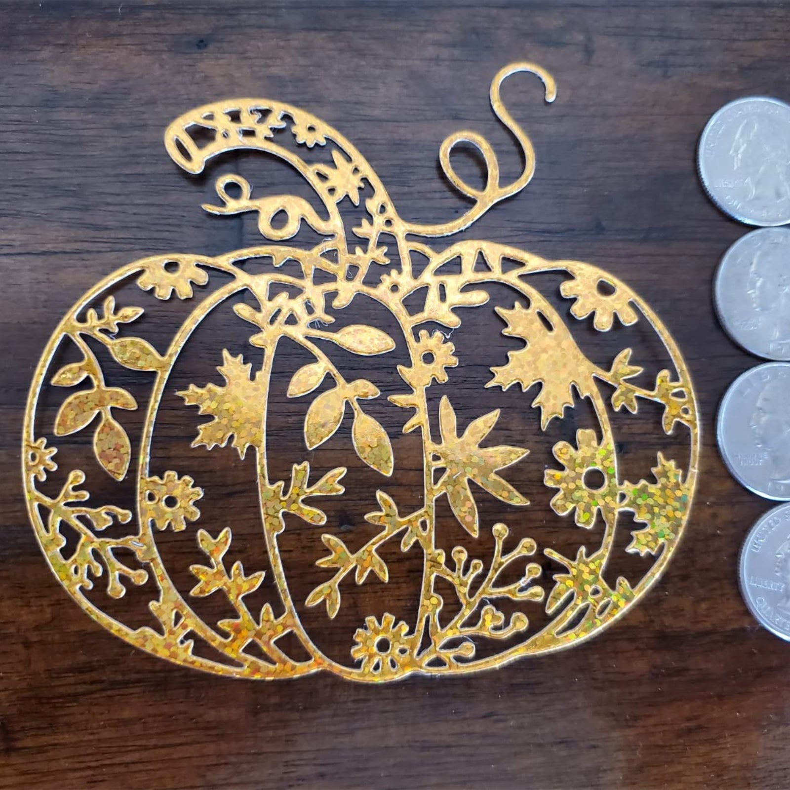 Large Pumpkin w Leaves & Flowers Design Cutting Die