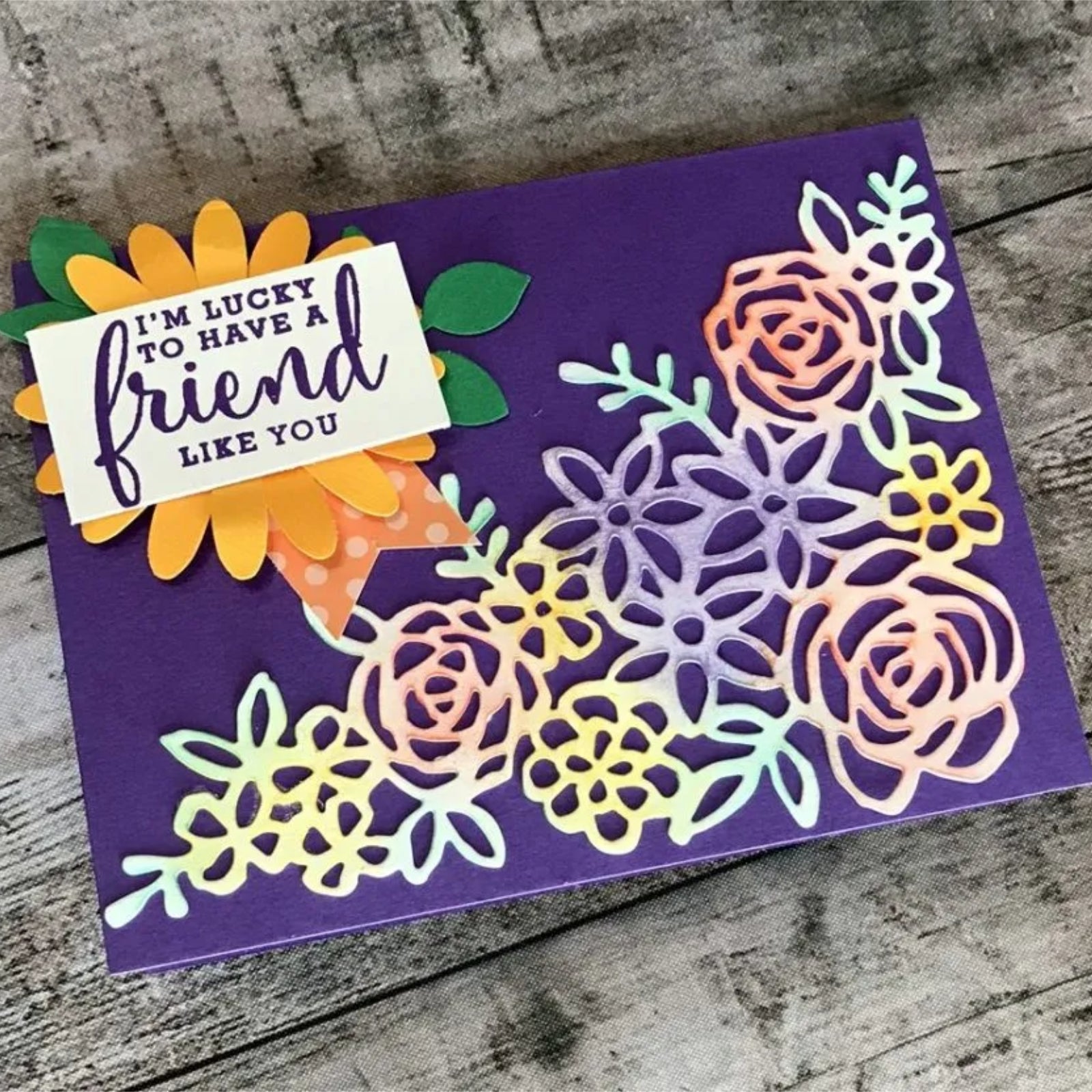 Flowers & Leaves Corner w Butterfly Cutting Dies