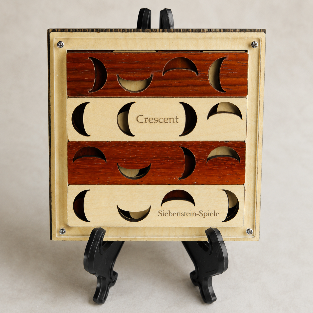 Crescent – Intermediate Stacking Puzzle by Siebenstein Spiele