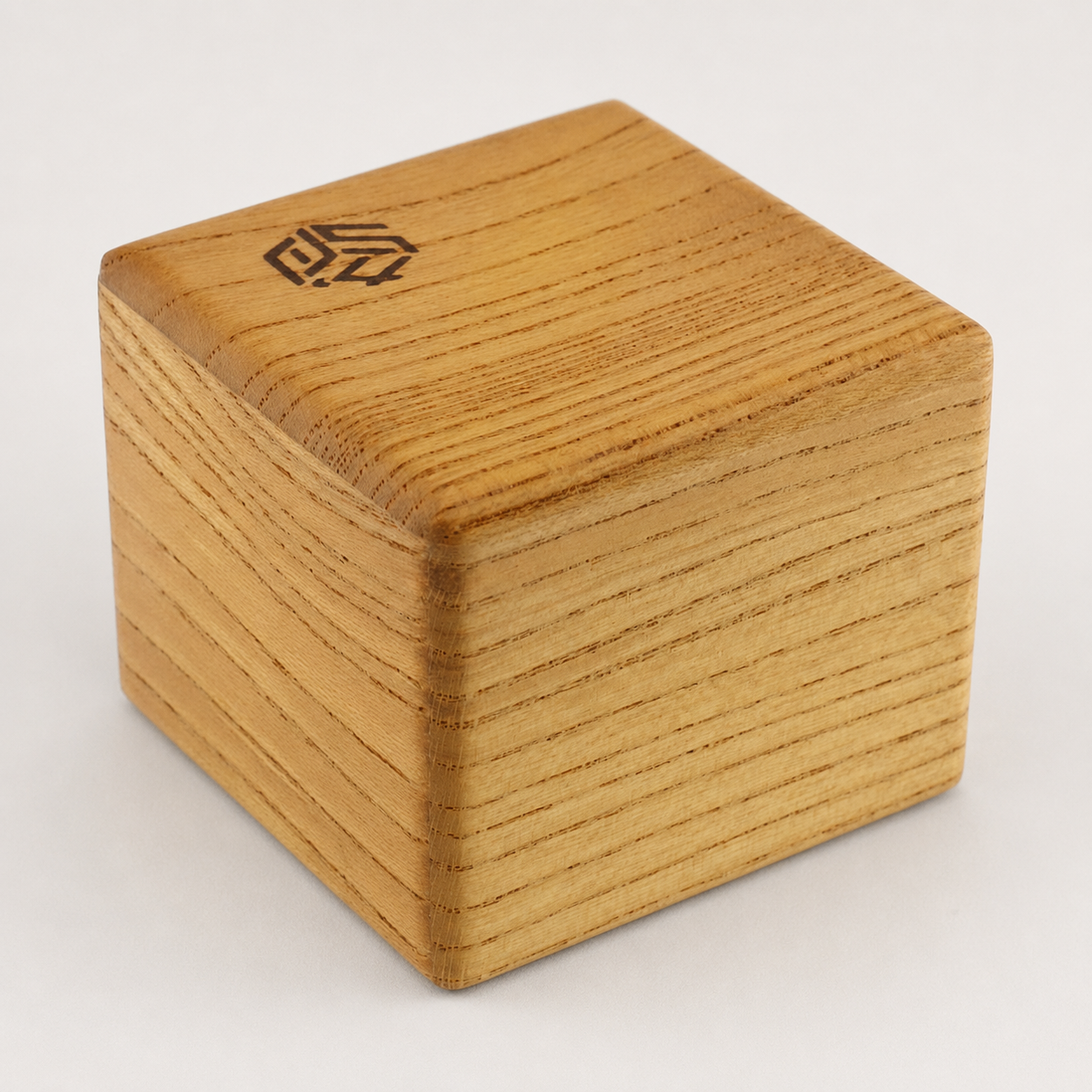 Karakuri Small Box #4 – Beginner Puzzle Box by Karakuri Creation Group