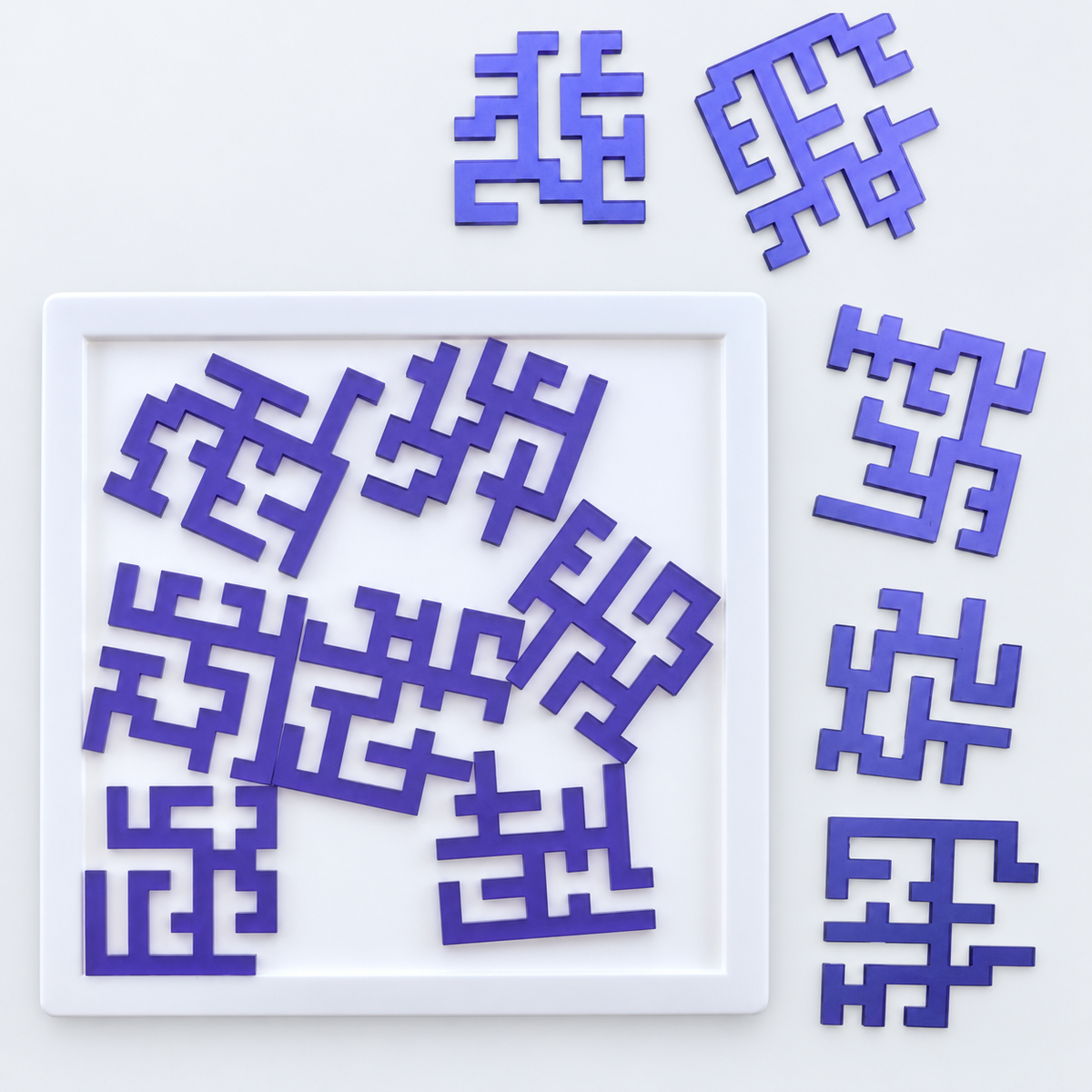 Curo acrylic packing puzzle by Acazu with tray and pieces