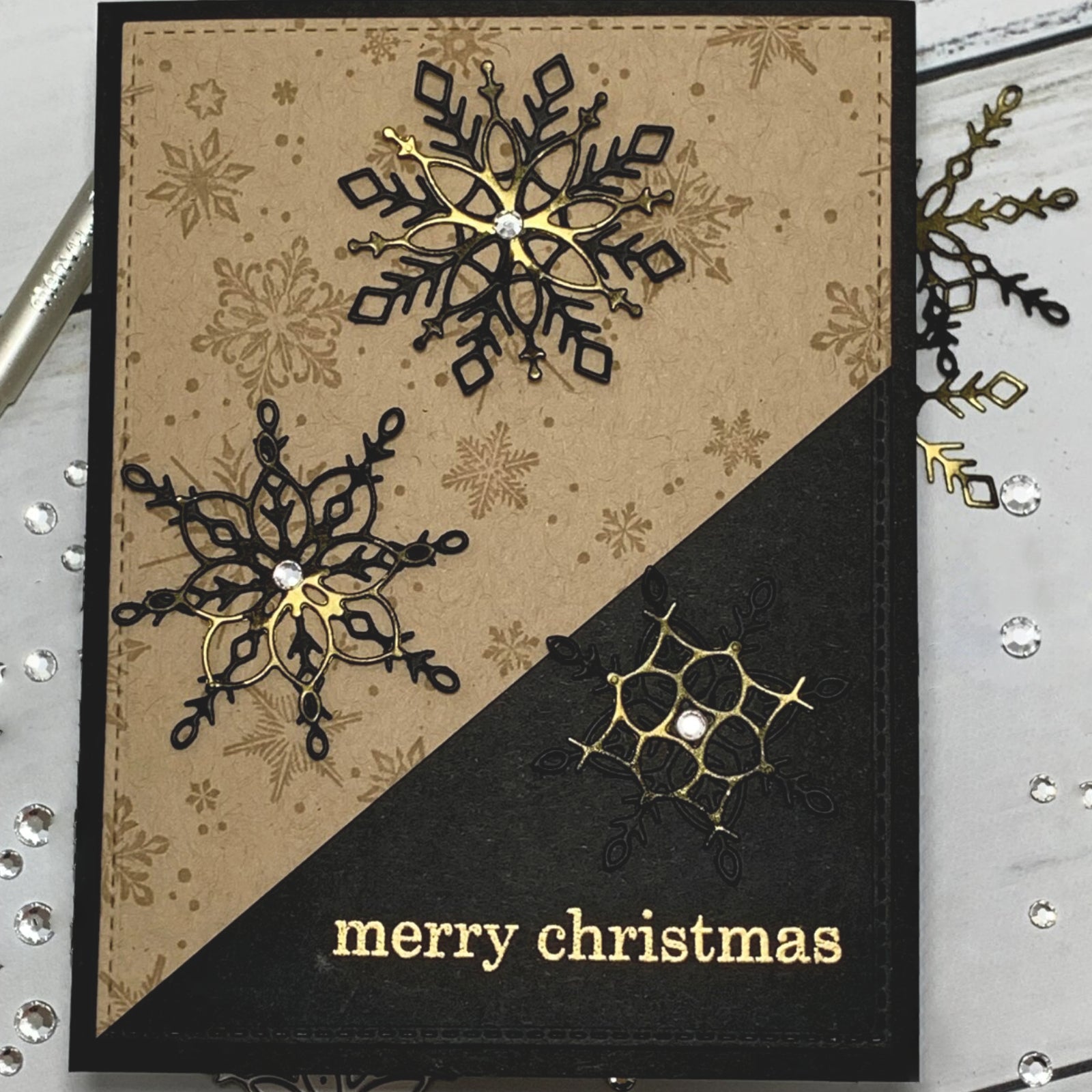 Ten Stunning Snowflakes w Shadows Cutting Dies