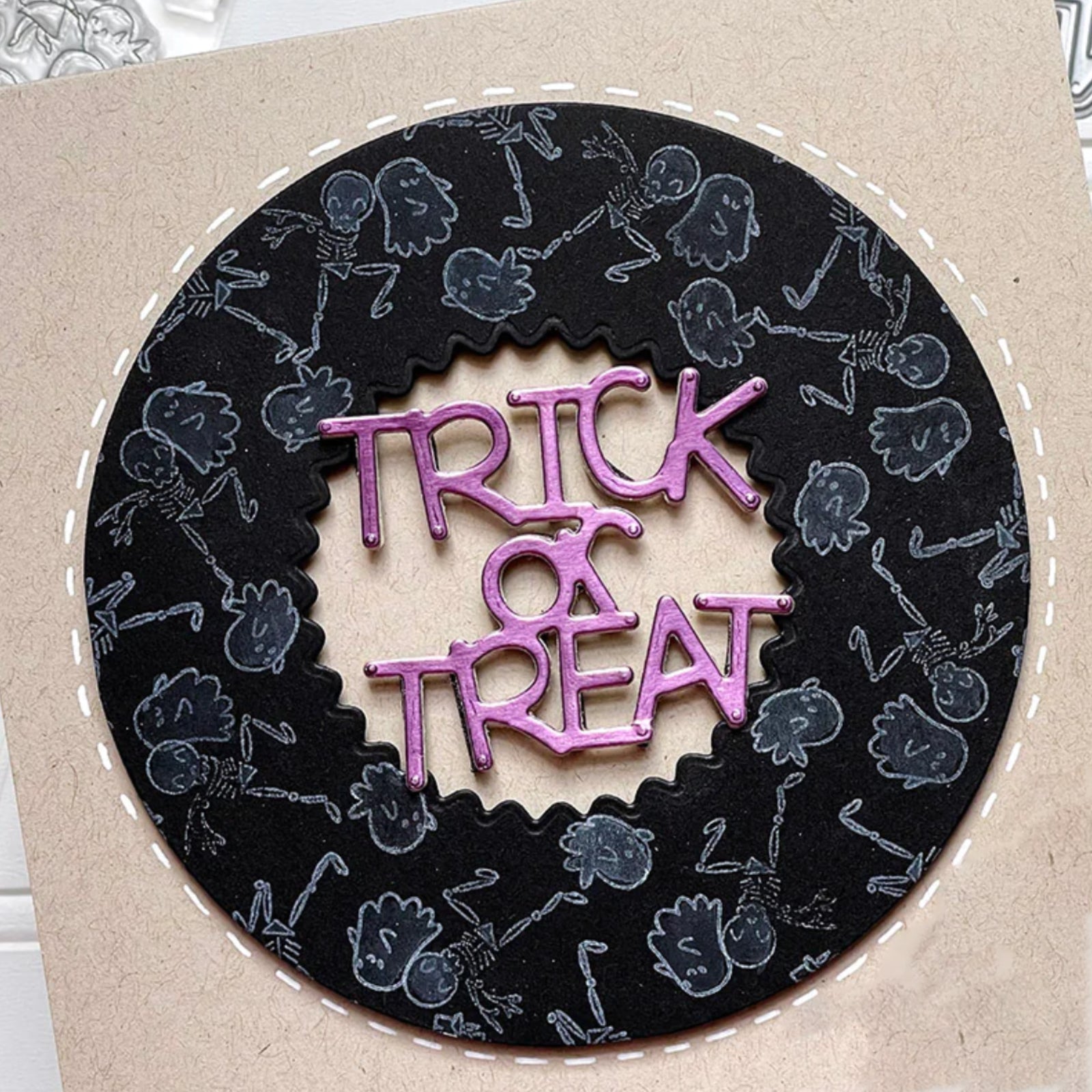 Halloween Phrases w Shadows Cutting Dies
