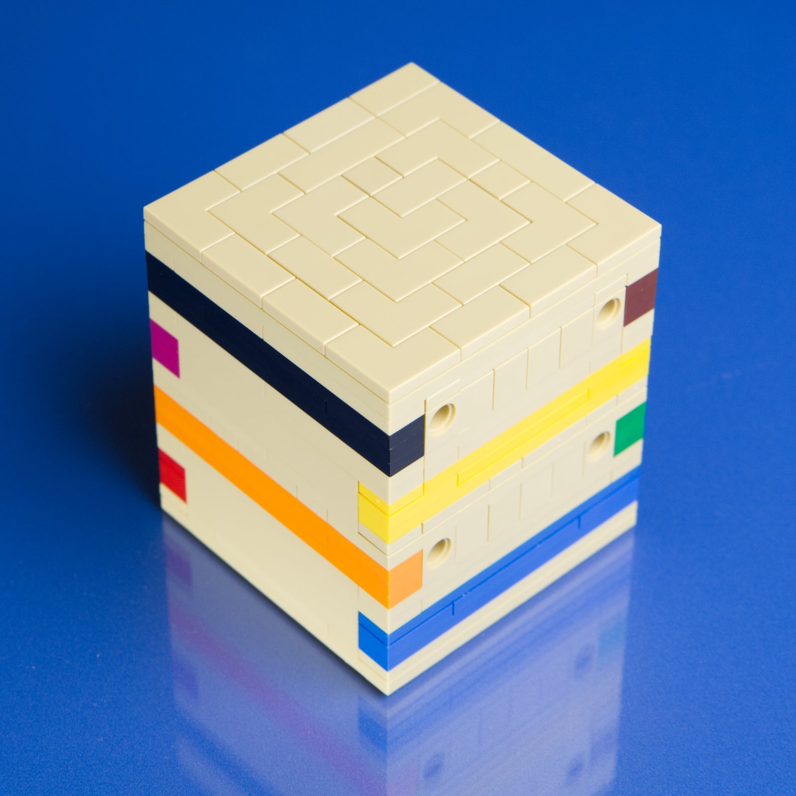 Crayon Box - Level 5 - 3 Steps - LegoNerdPuzzles - Andrew Parr