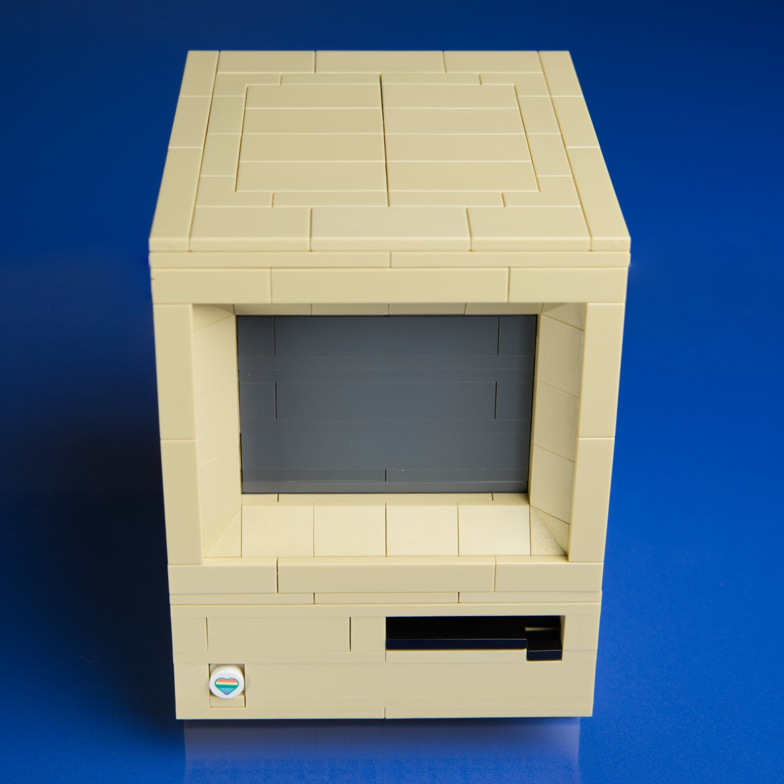 Mac Box - Level 7 - 3 Steps - LegoNerdPuzzles - Andrew Parr