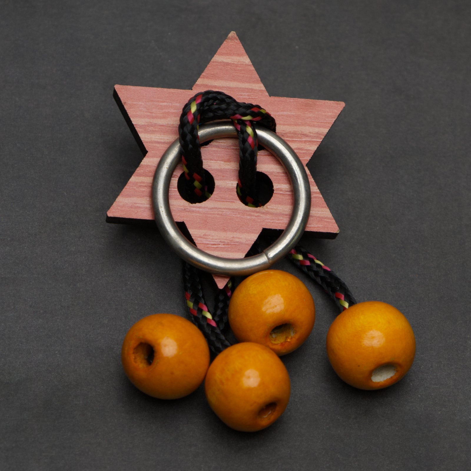 Sirius - Ring and Rope Puzzle - Level 3 - Siebenstein Spiele