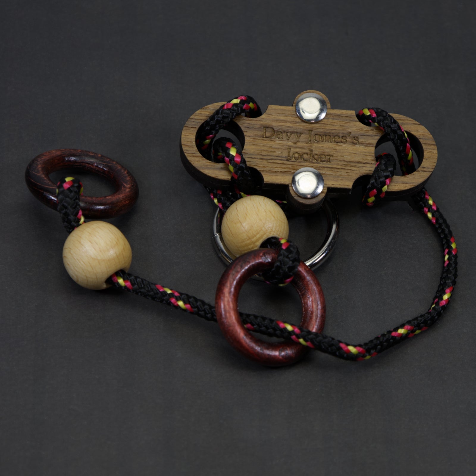 Davy Jones' Locker - Black - Ring and Rope Puzzle - Level 7 - Siebenstein Spiele