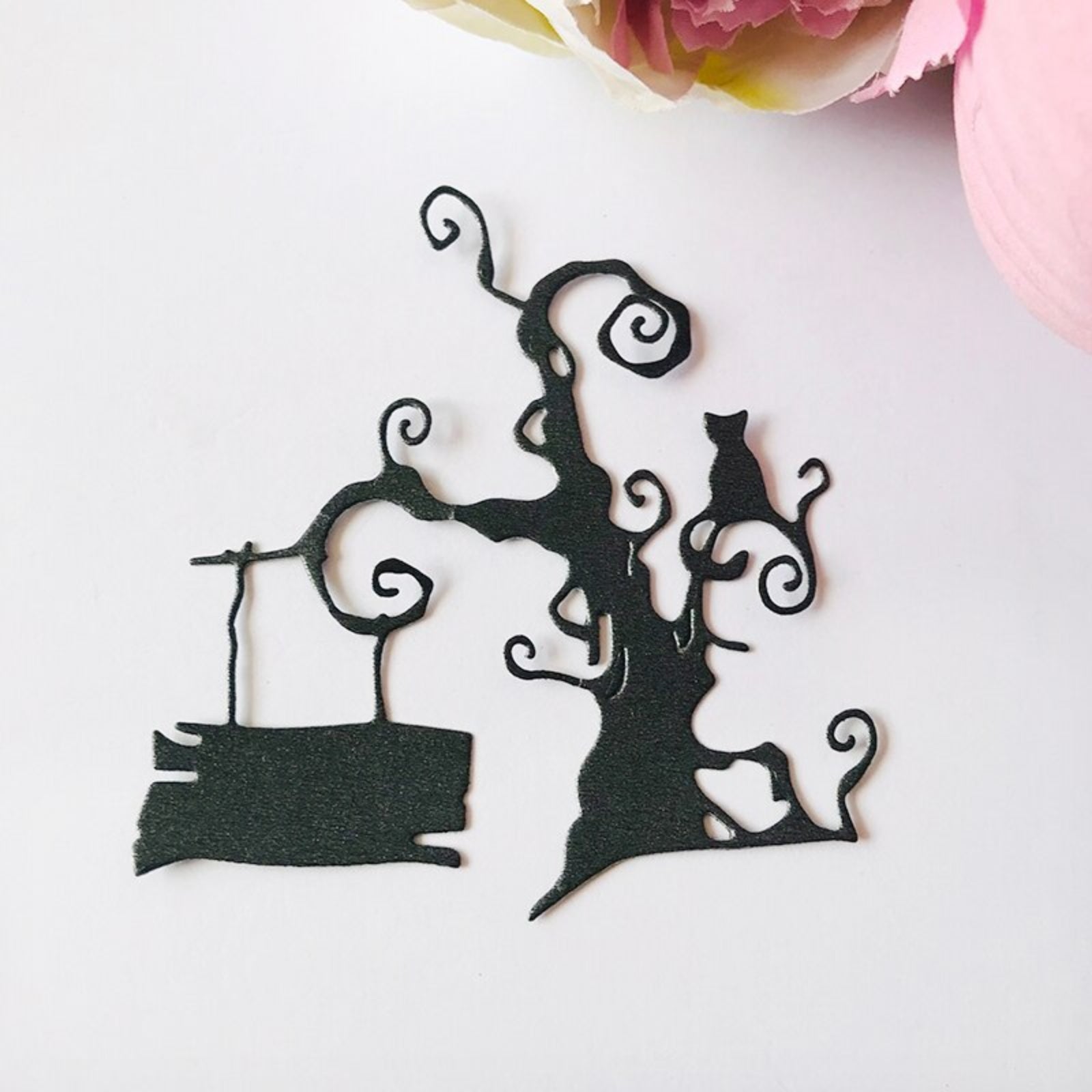 Curled Tree w Cat & Hanging Sign Cutting Die