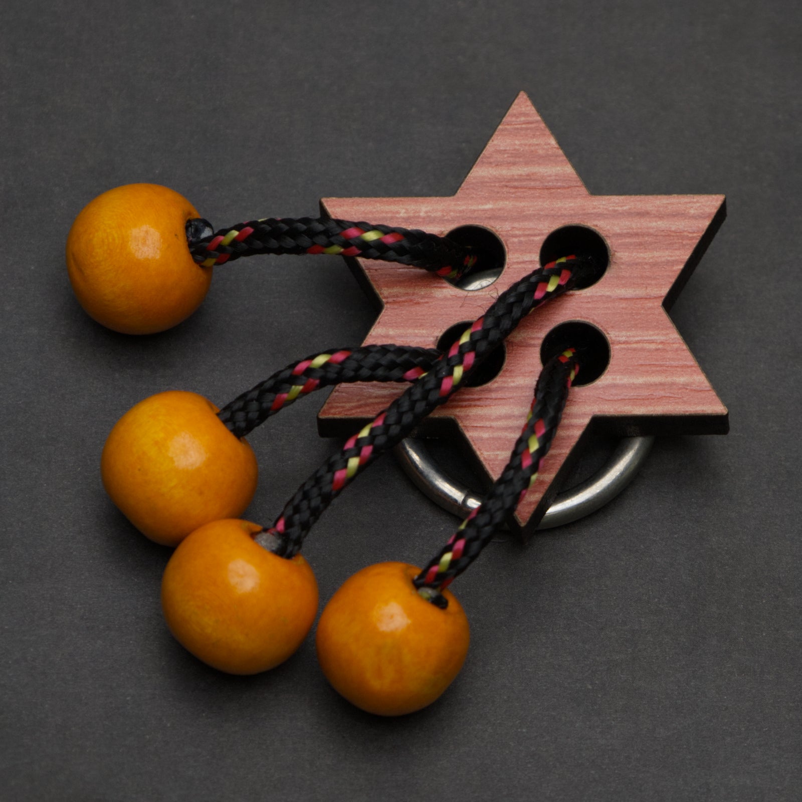 Sirius - Ring and Rope Puzzle - Level 3 - Siebenstein Spiele