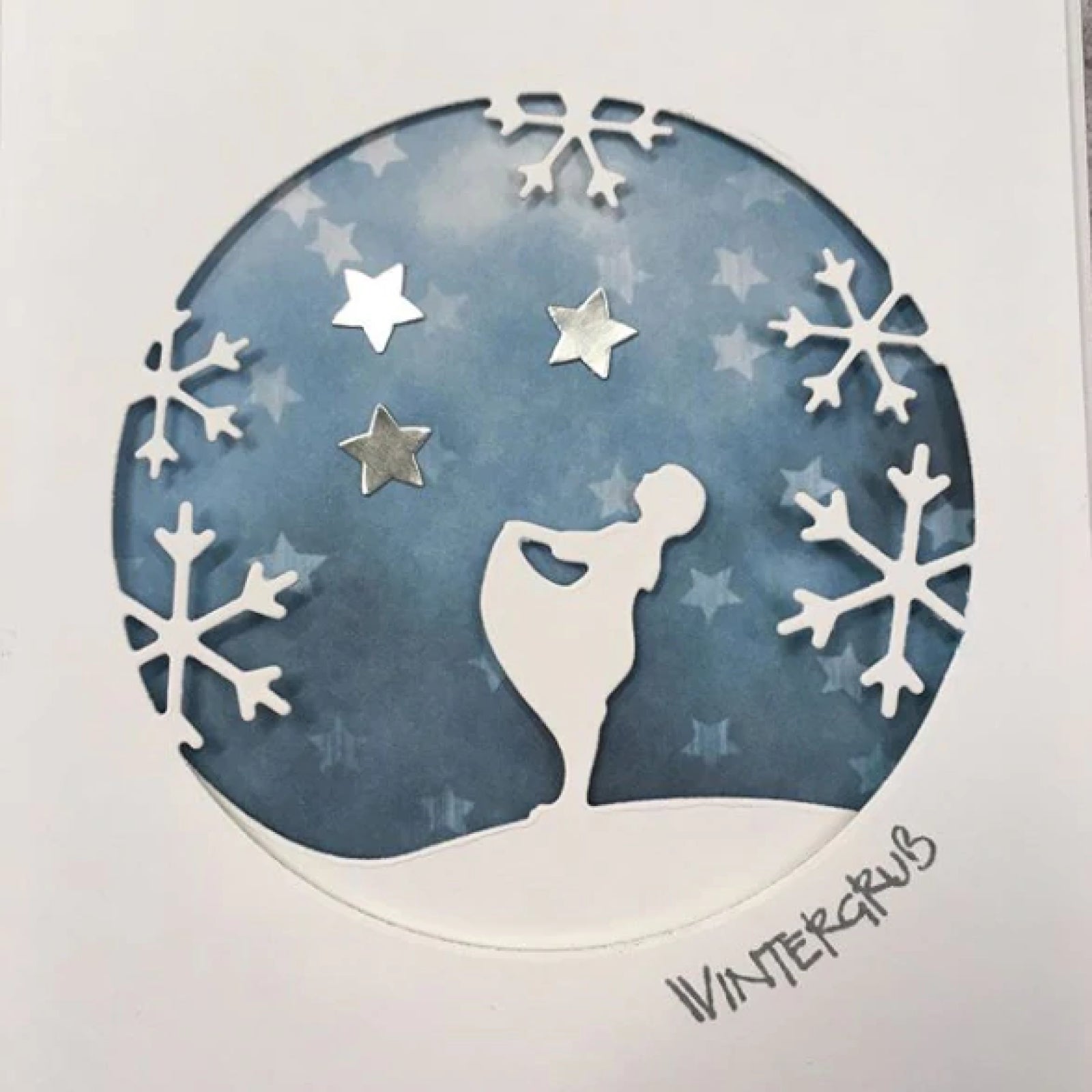 Stargazing & Falling Snowflakes Circular Scenes Cutting Dies