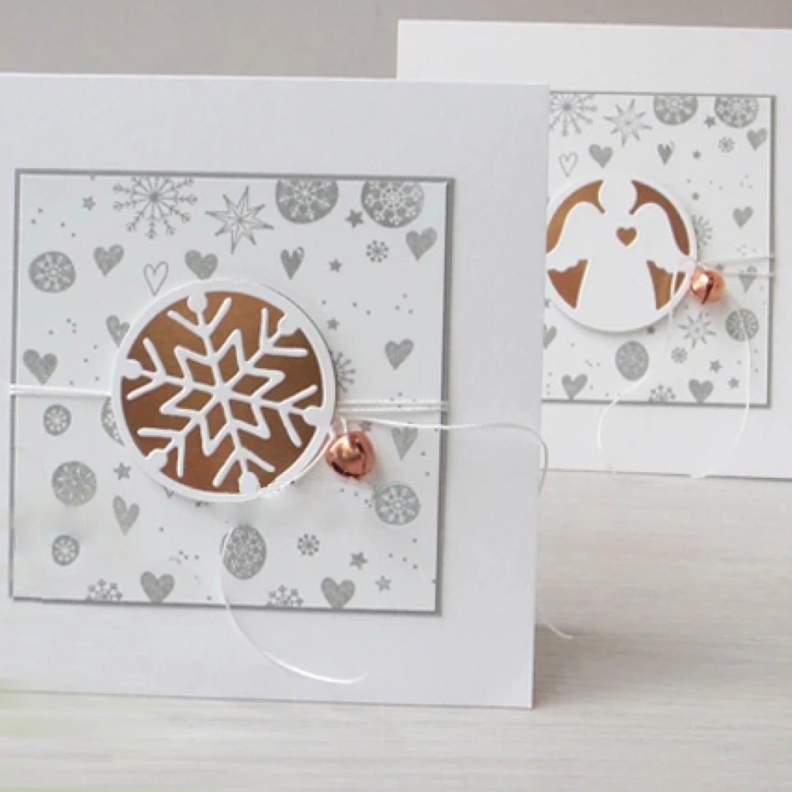 Winter Circular Cutout Cutting Dies – Polar Bear Snowflake Angel