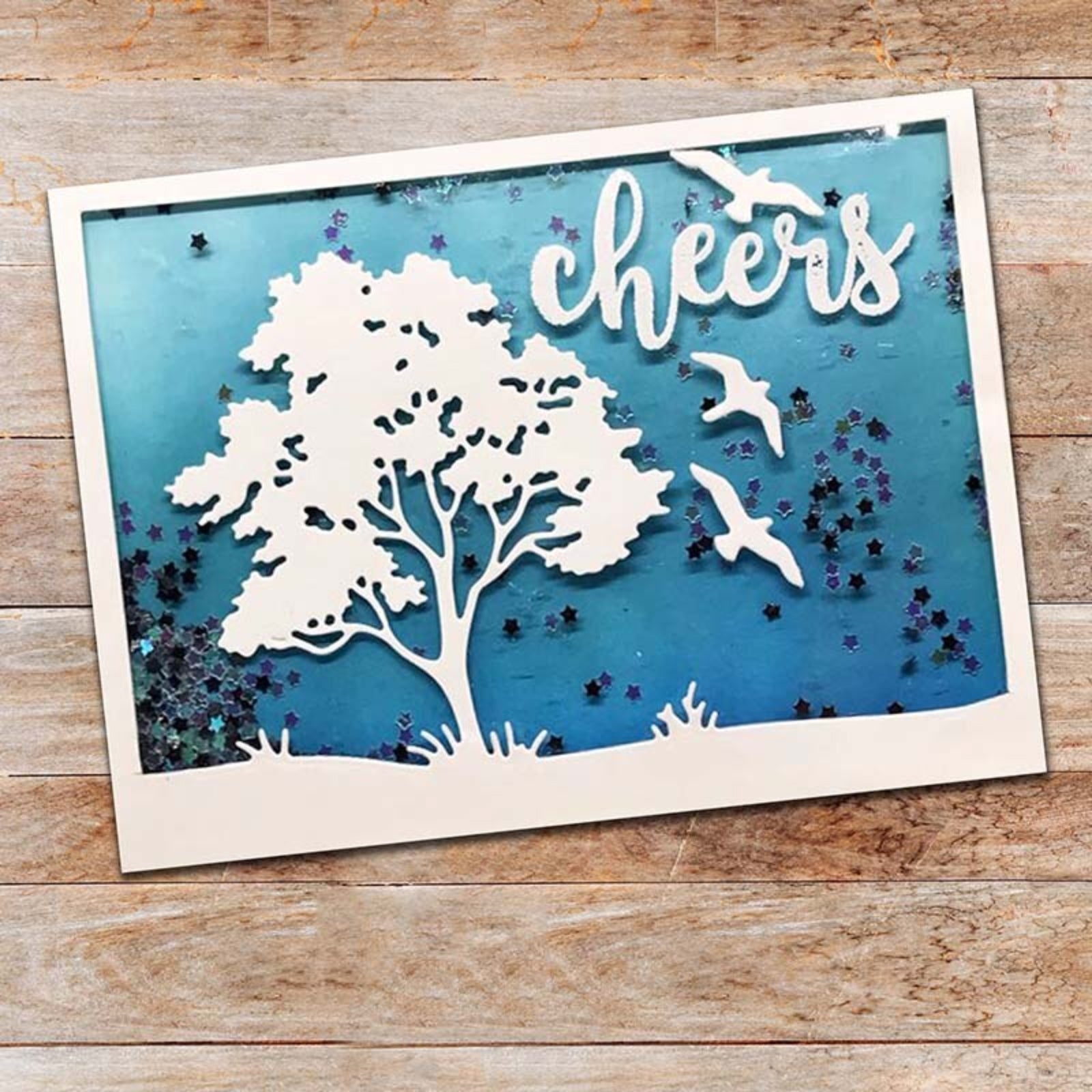 Big Tree w Grass Tuffs Backdrop Border Cutting Die