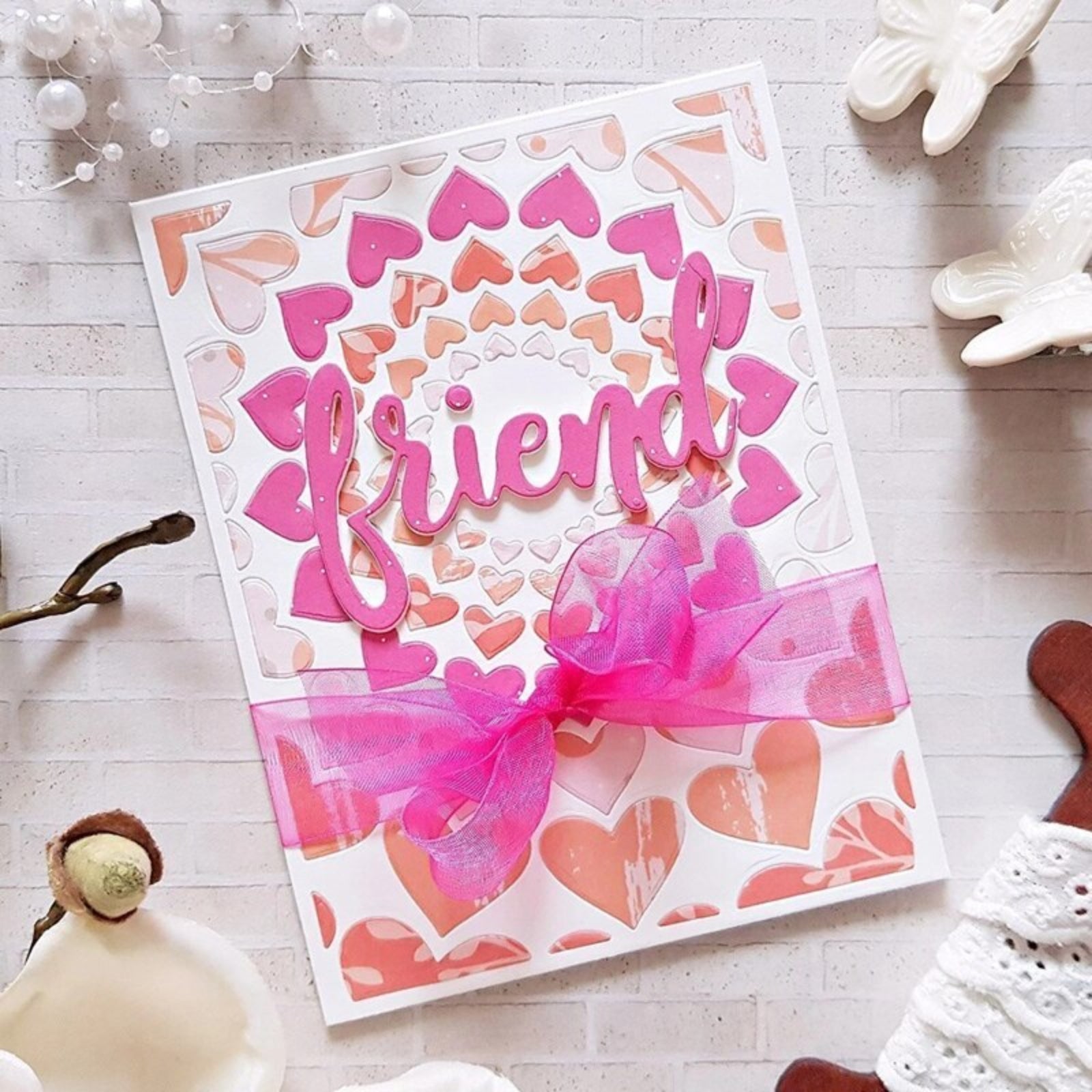 Radiating Hearts Background Cutting Die