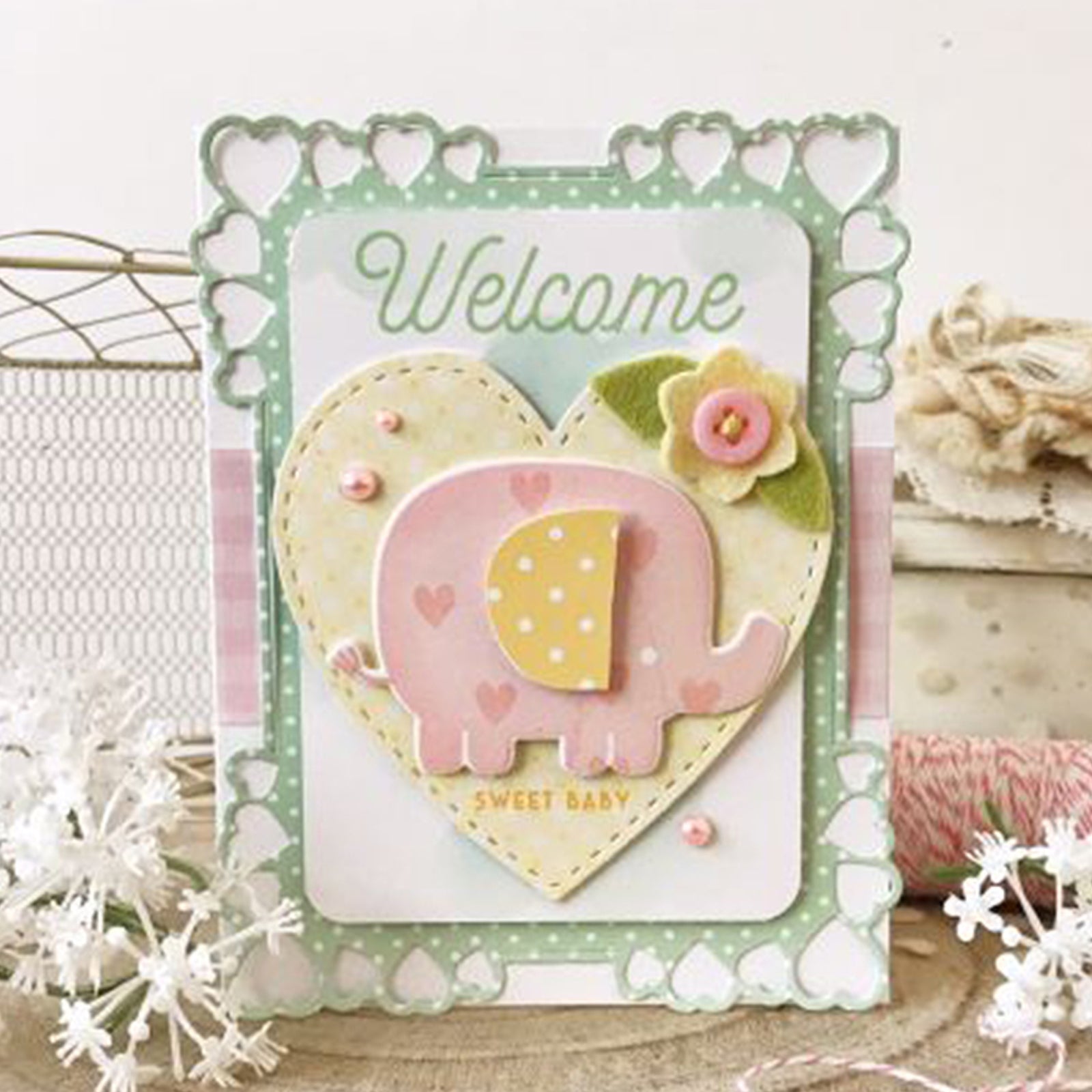 Hearts Backgrounds w Arrows Frame Cutting Dies