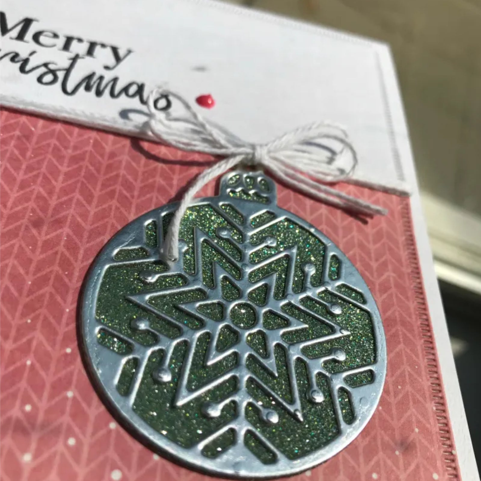 Layering Christmas Ornaments Cutting Dies