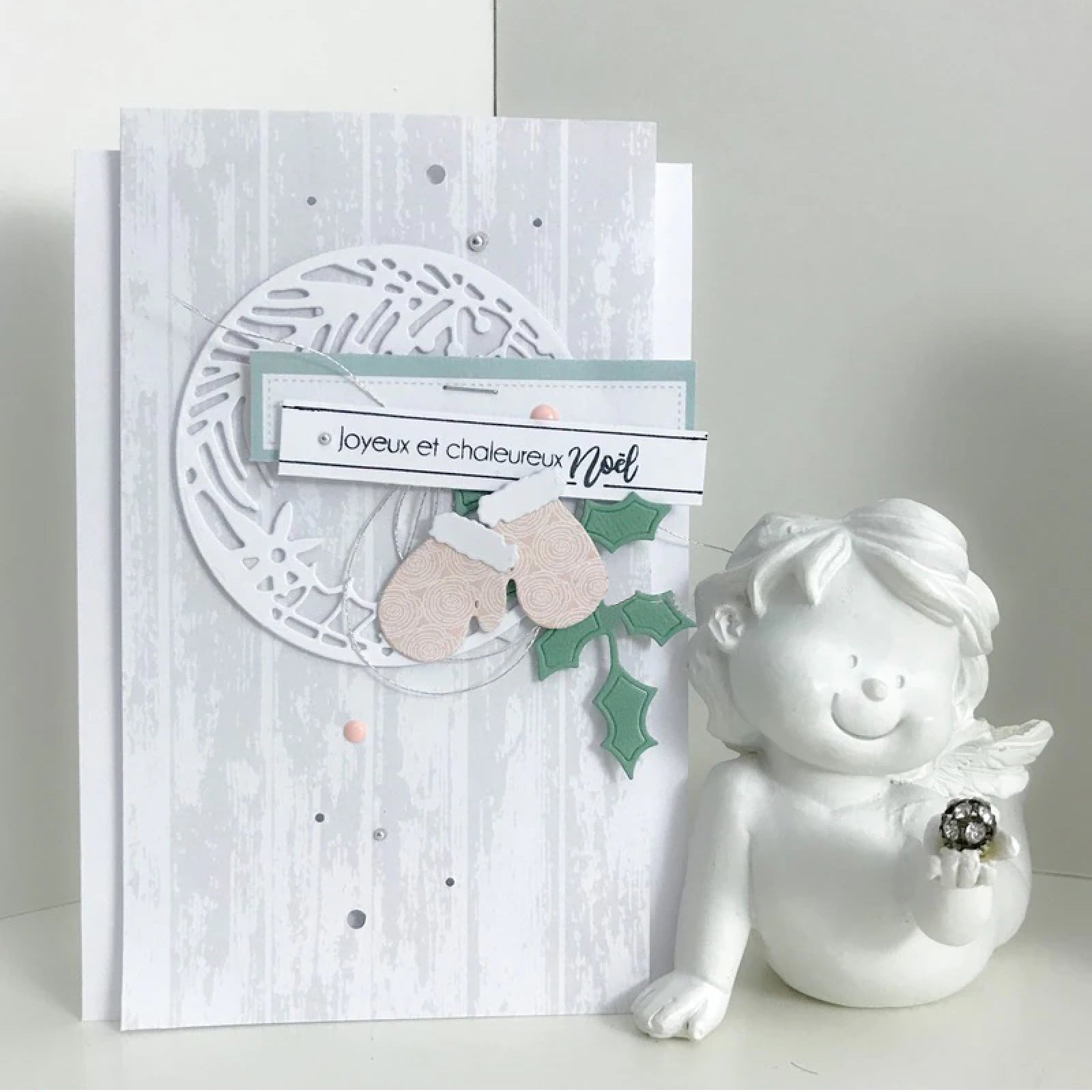 Decorate It Mini Mittens & Layered Candy Canes Cutting Dies