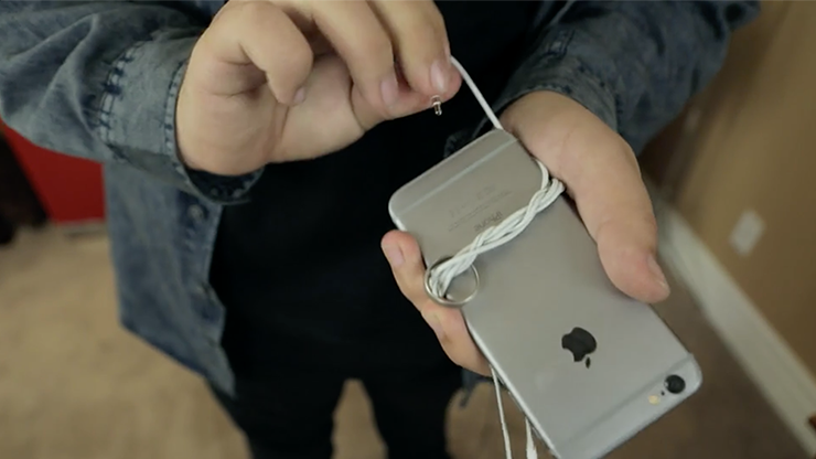 iFlight (Gimmick and Online Instructions) by Bill Perkins - Trick