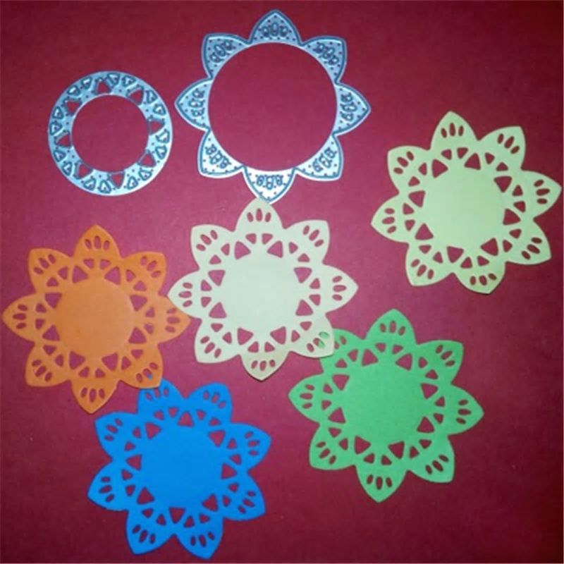 Mandala Medallions & Flowers Nesting Cutting & Embossing Dies