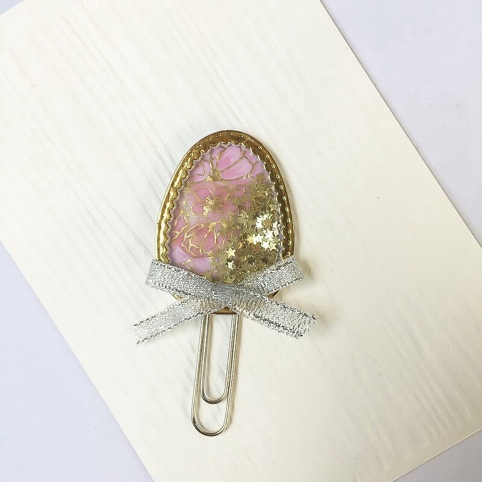 Stitched Easter Egg / Balloon Shaker w Bunny Cutting Dies