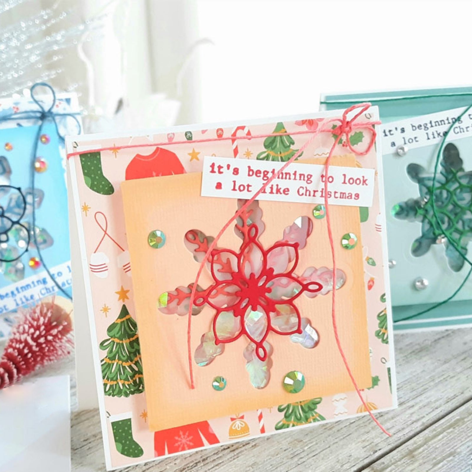 Ten Stunning Snowflakes w Shadows Cutting Dies