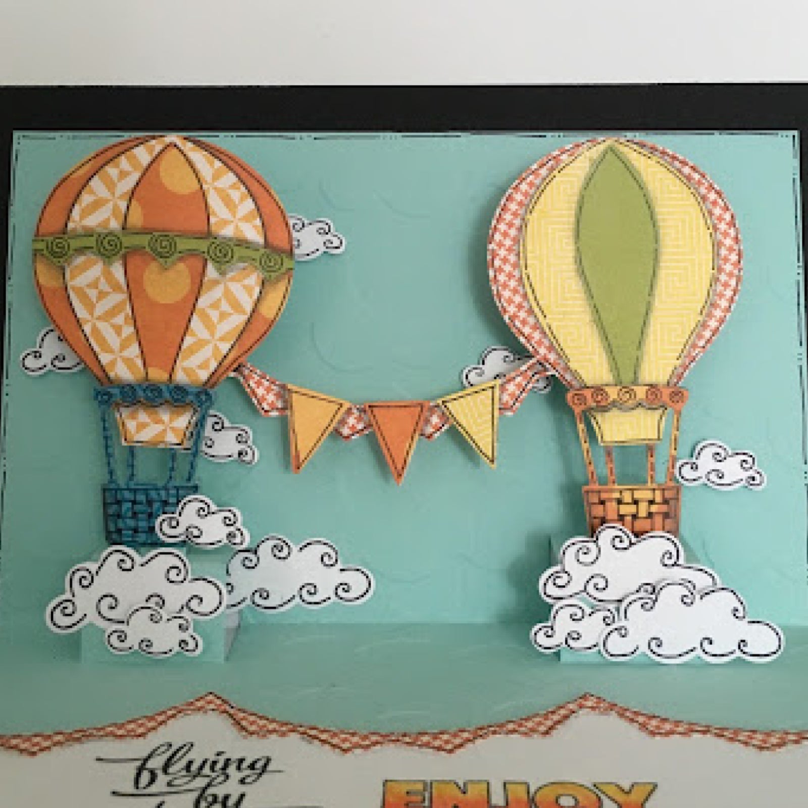 Pop Up Hot Air Balloon w Clouds Cutting Embossing Dies