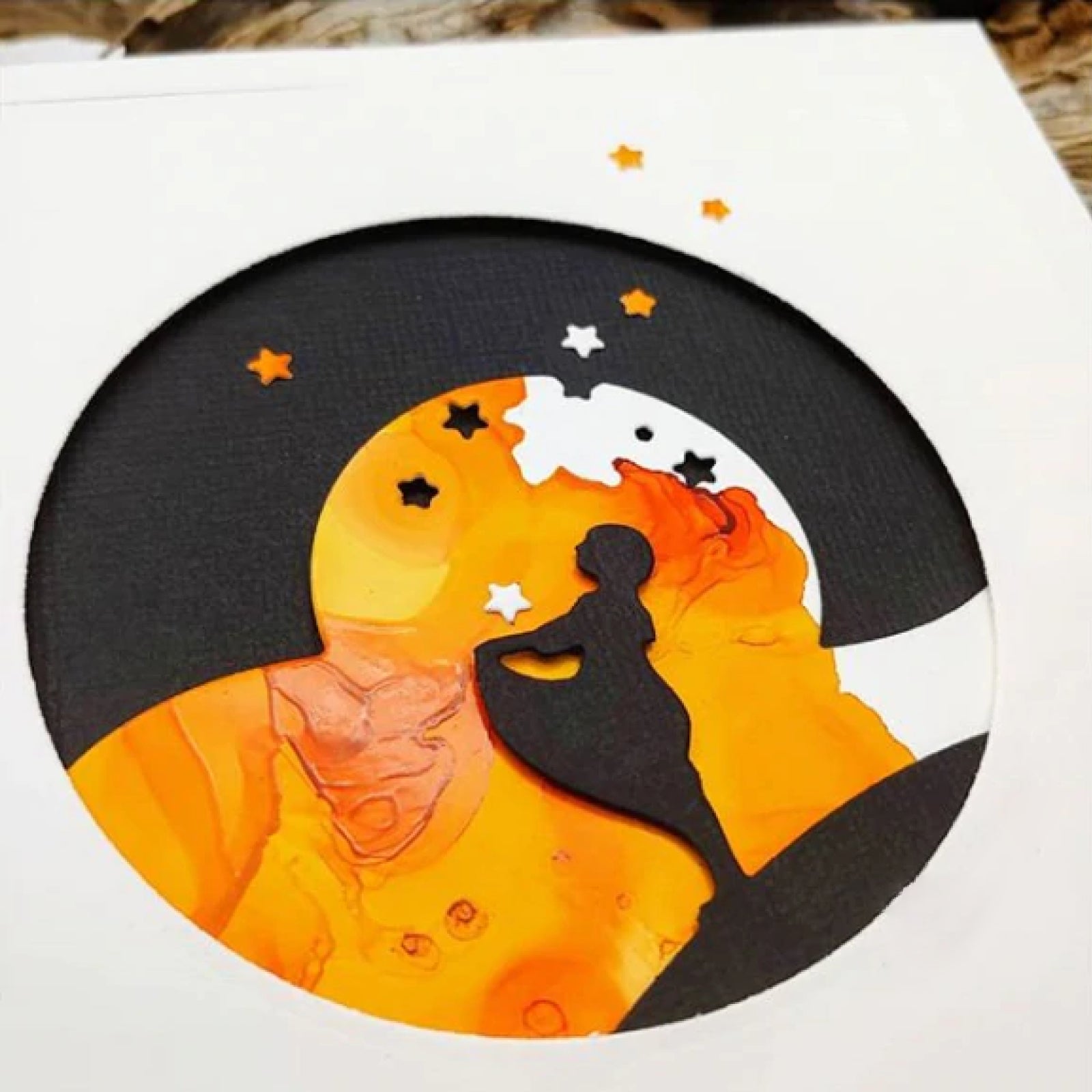 Stargazing & Falling Snowflakes Circular Scenes Cutting Dies