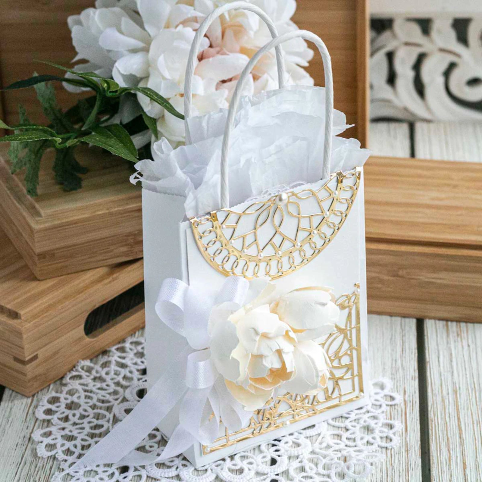 Infinite Elegance Circle Square Corner Cutting Dies