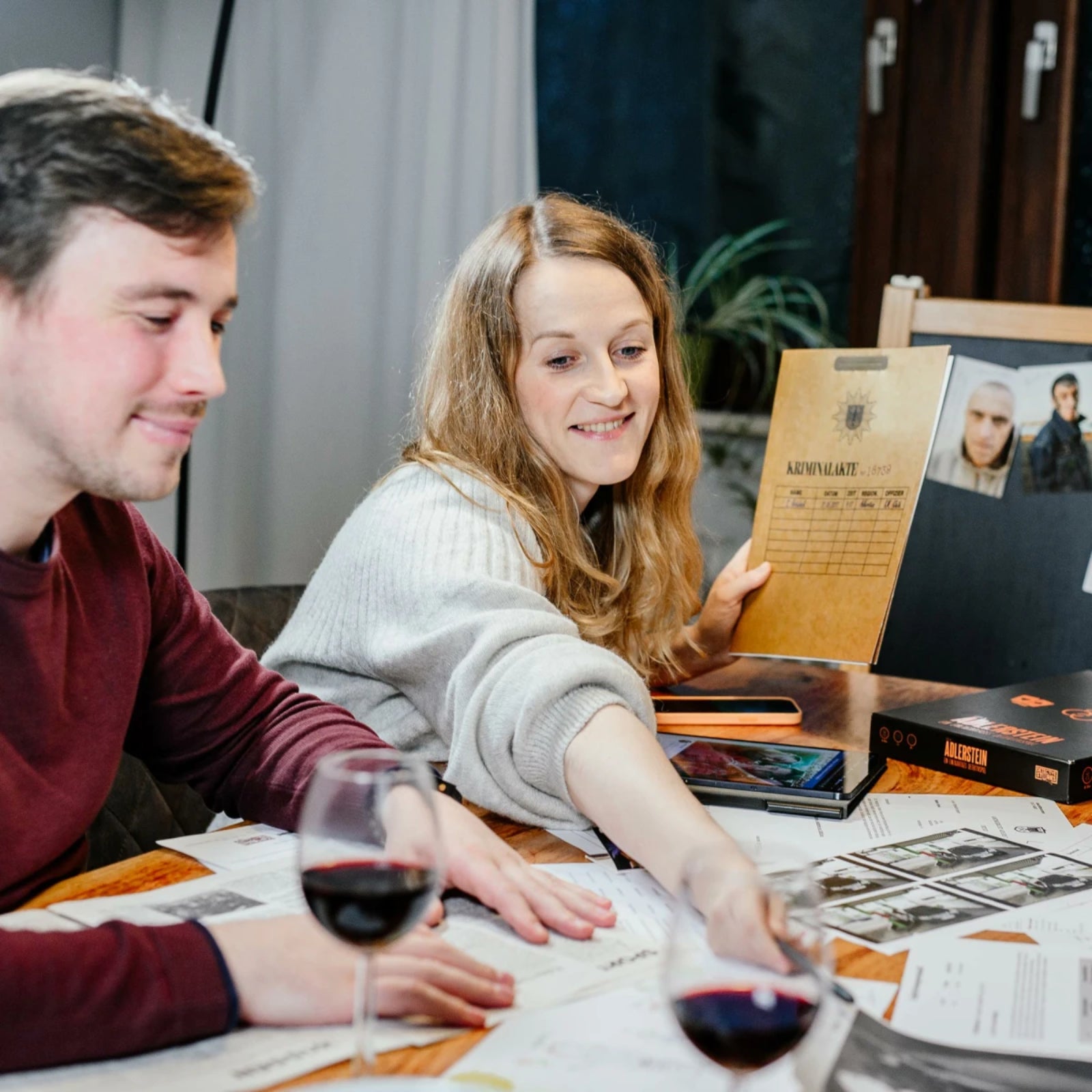 Detective Stories - Case 1 - The Fire in Adlerstein (EN) - iDventure