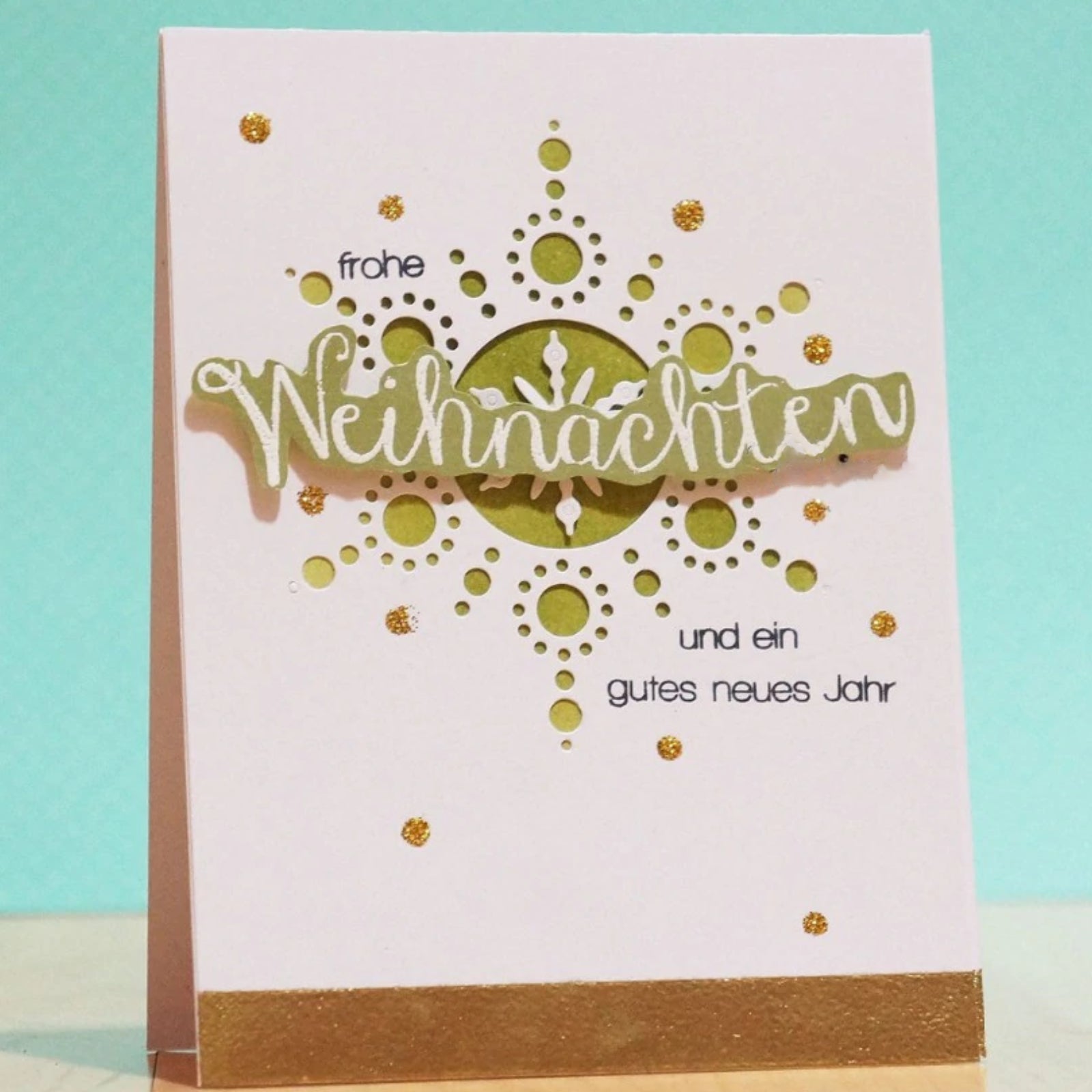 Cutout Dots Snowflake w Solid Snowflake Cutting Die