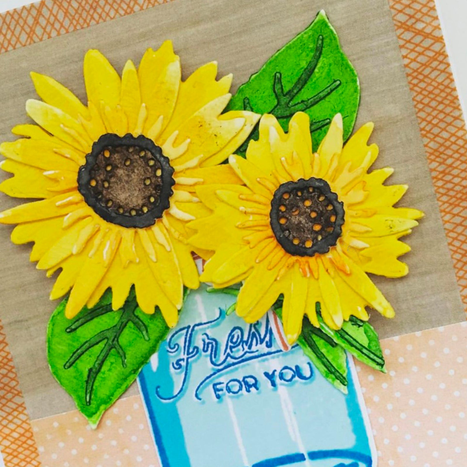 Build a Bunch of Daisies w Leaves Cutting & Embossing Dies