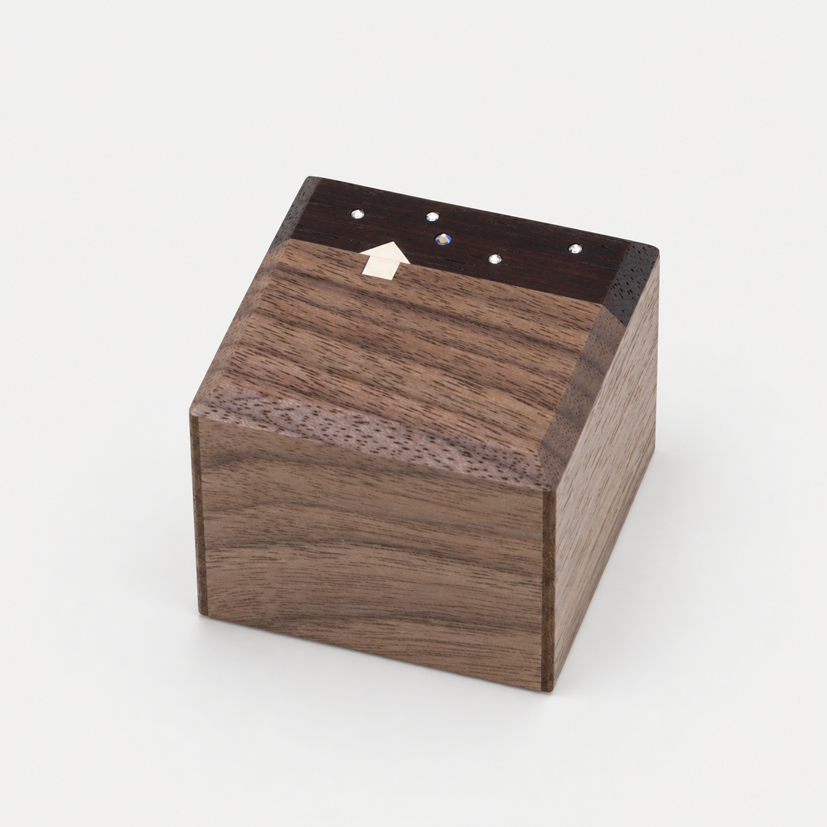 Small Box: Gravity - Beginner Trick Opening Puzzle Box by Karakuri Creation Group