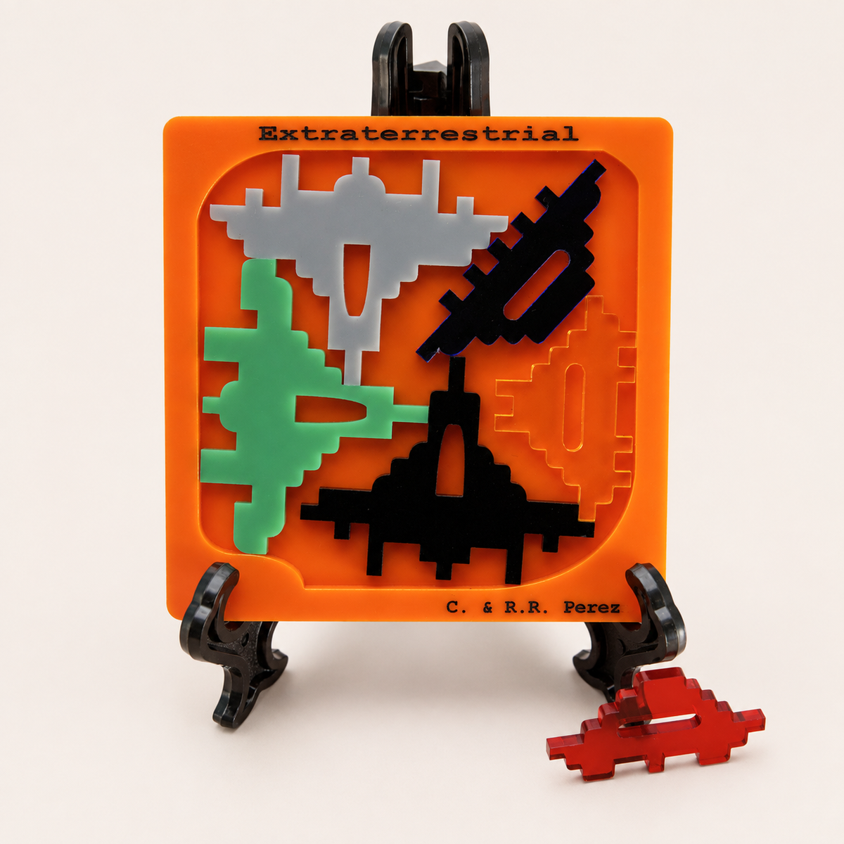 Extraterrestrial – Intermediate Packing Puzzle by Rex Rossano Perez