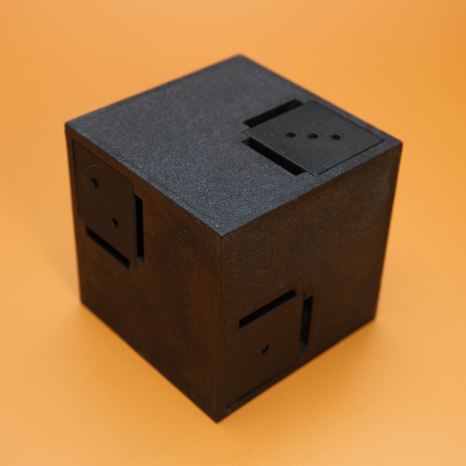 Chander's Cube Black Edition – Advanced Take Apart Puzzle by Yaroslav Manuilov