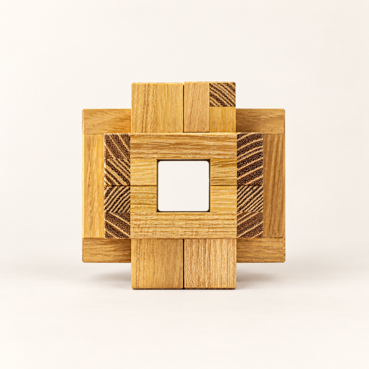 Hollow - Expert Burr Puzzle by Pelikan Puzzles