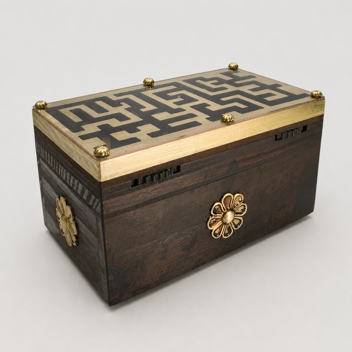 Labyrinth Box – Advanced Maze Puzzle Box by Jean Claude Constantin