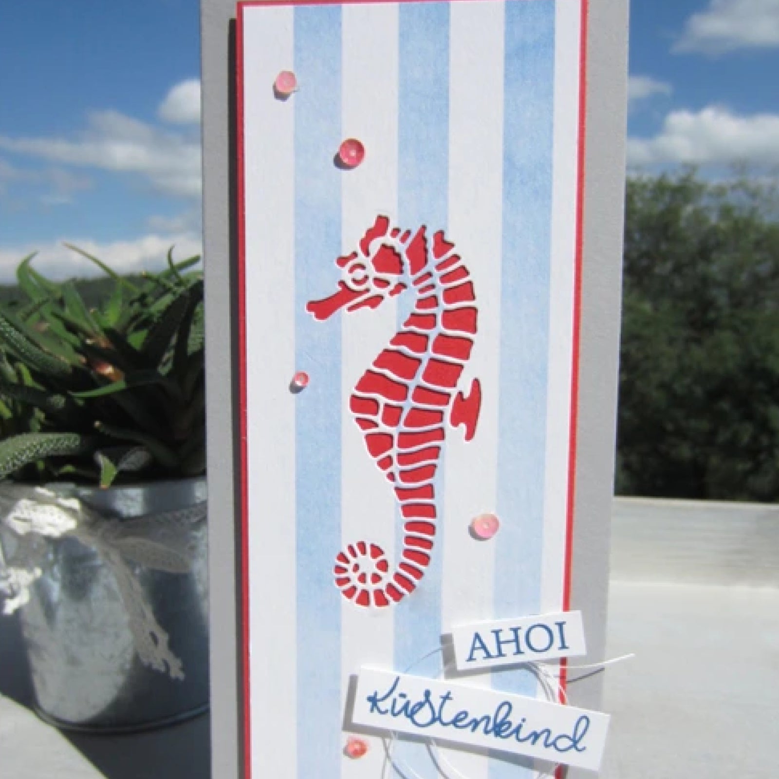 Stunning Cutout Seahorse Cutting Die